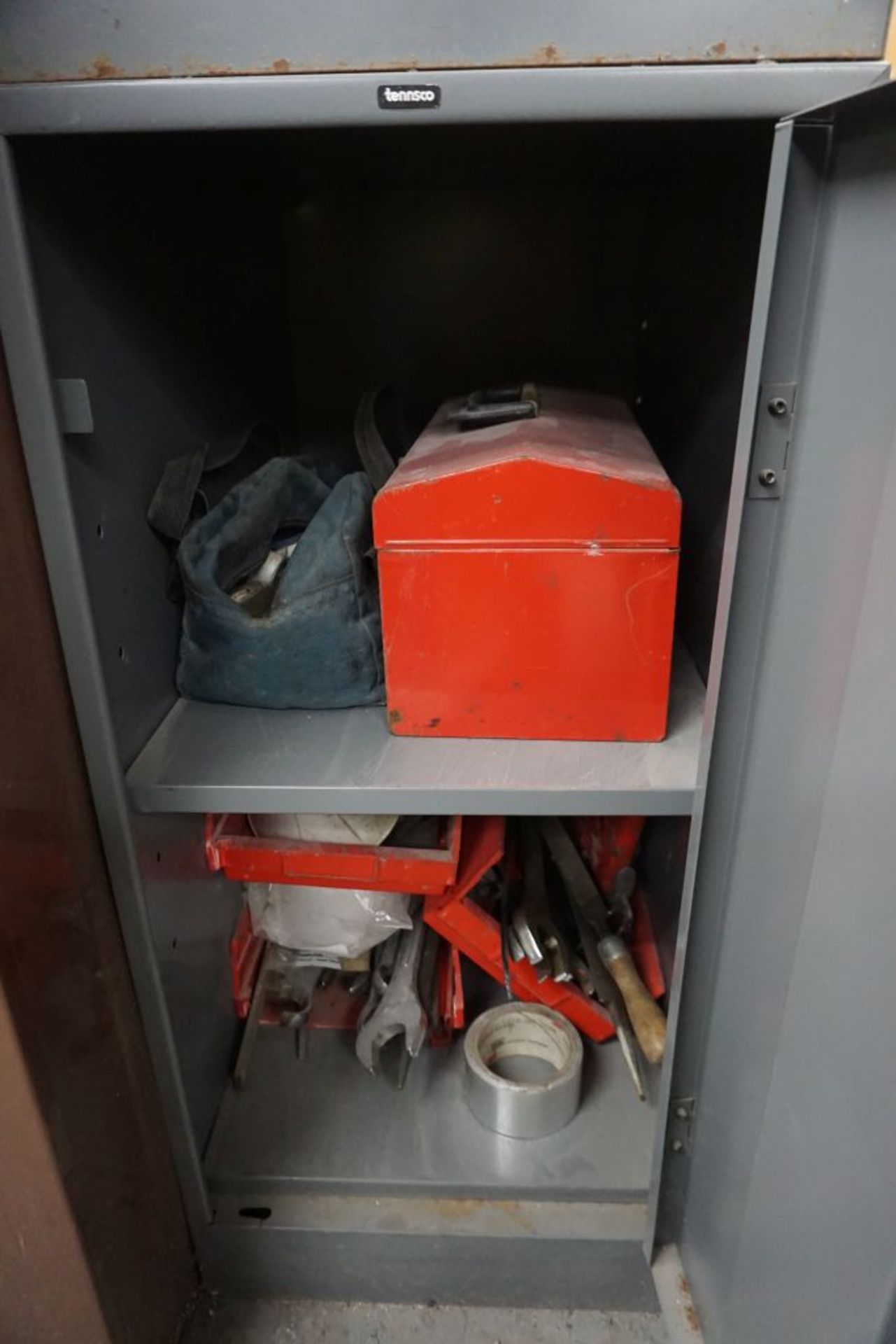 Lot of (2) Tennsco Cabinets w/Contents | 31" x 15" x 24"; Includes:; Tools; Wrenches - Image 3 of 3