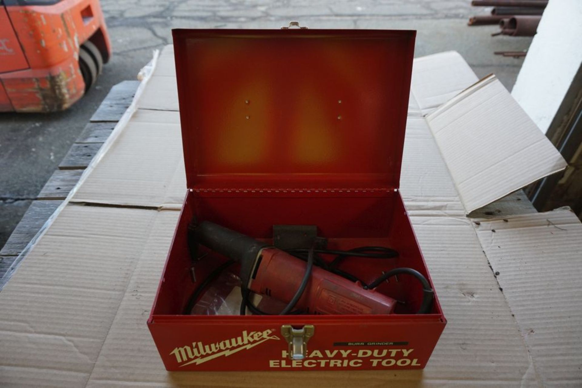 Milwaukee Heavy Duty 2" Die Grinder | Cat No. 5192; 120V