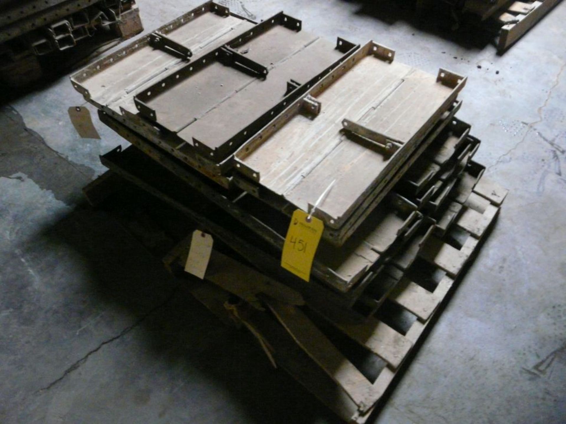 Lot of (12) Hinge Corner Forms | 6" x 6" x 36"; Lot Loading Fee: $10.00