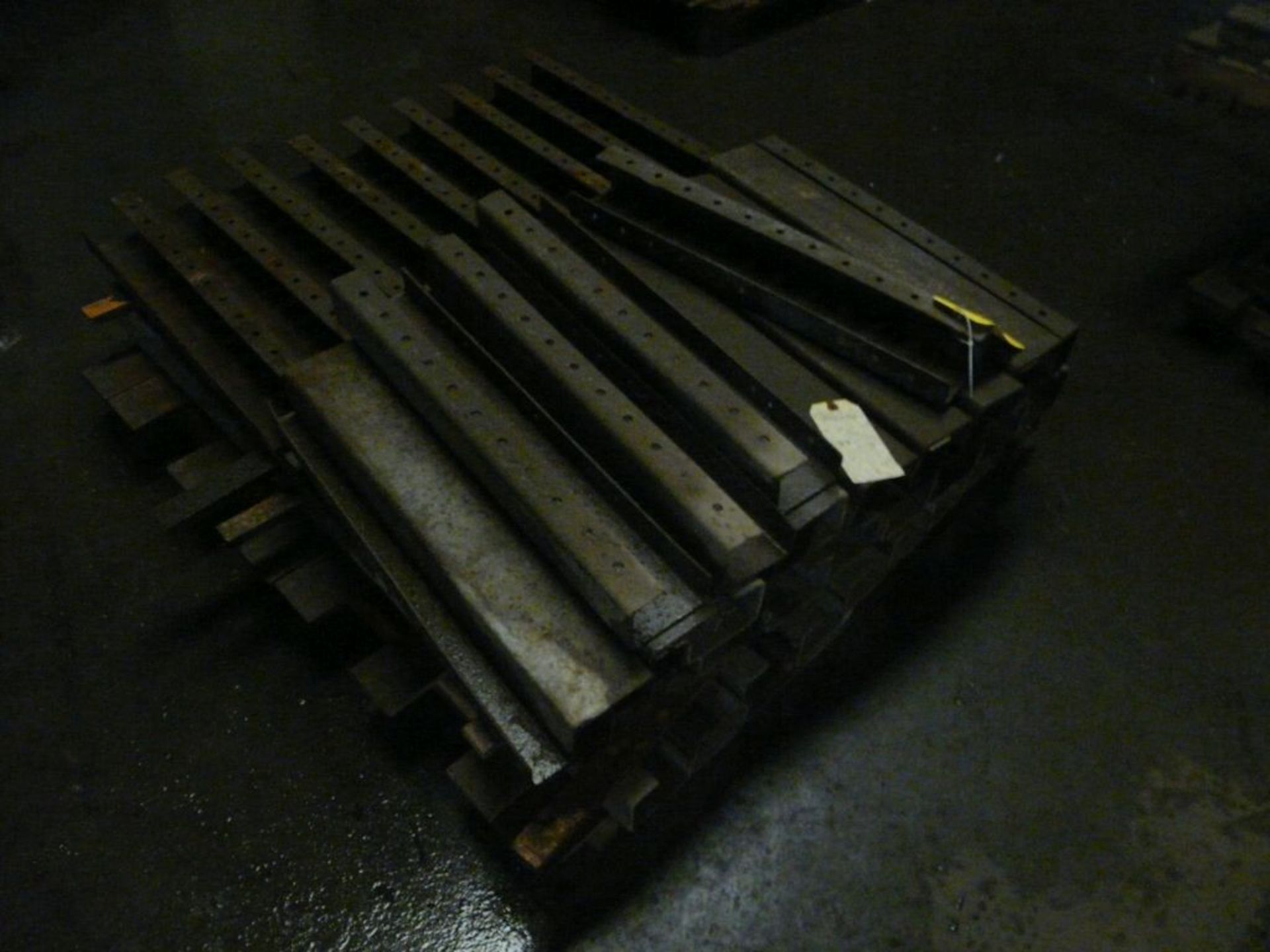 Lot of (88) Corner Forms | 3" x 4" x 24"; Lot Loading Fee: $10.00