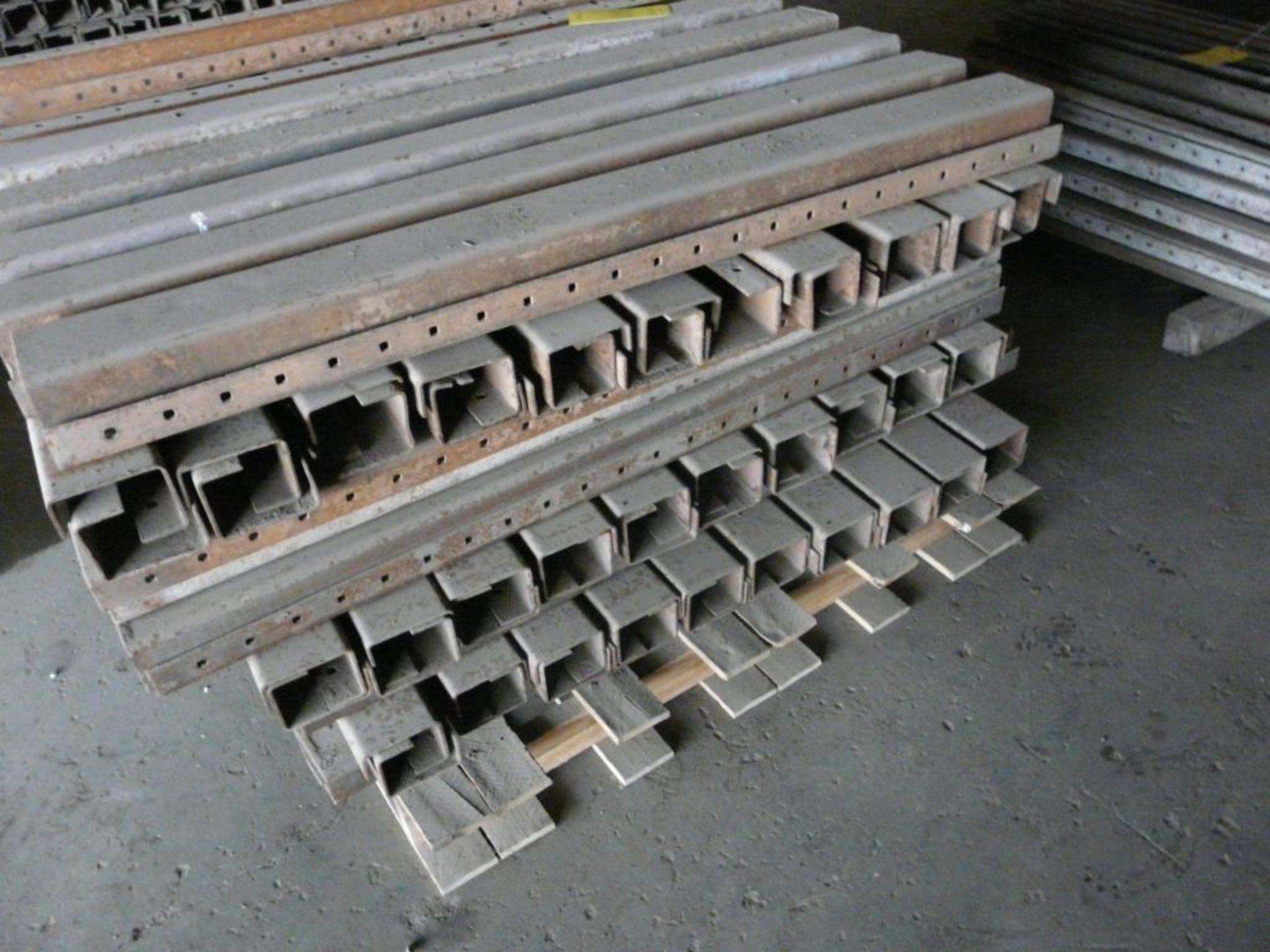 Lot of (82) Corner Forms | 3" x 4" x 48"; Lot Loading Fee: $10.00 - Image 3 of 3
