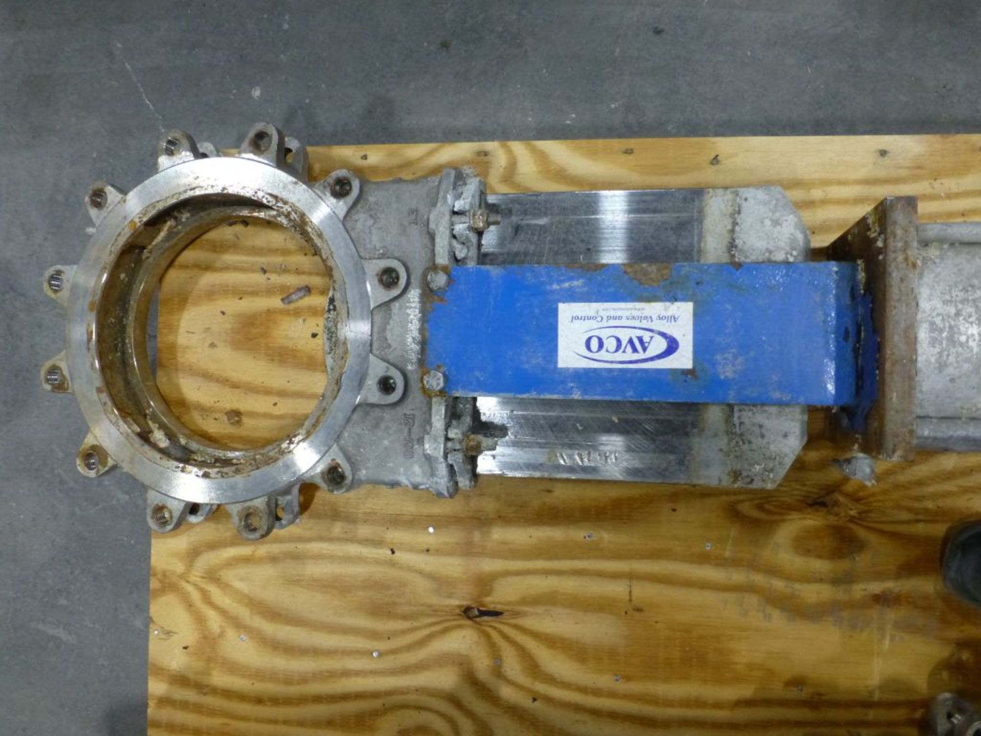 Lot of (2) Knife Gate Valves | (1) AVCO; (1) Orbinox Model No. 20-3636M; Size: 10; Seal META - Image 6 of 12