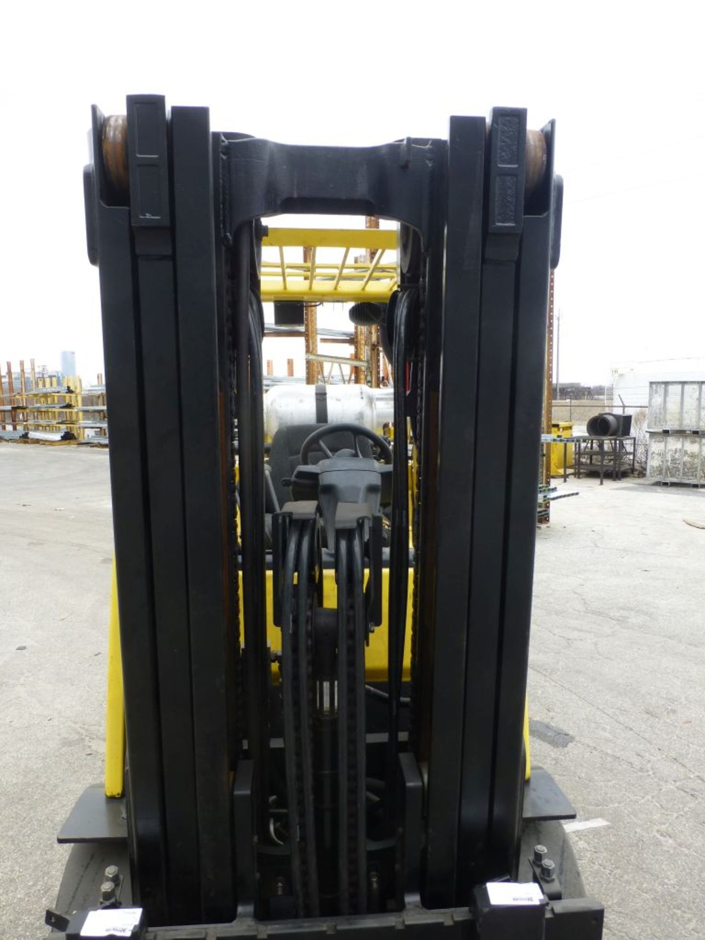 Hyster 8,000 lb Forklift | Model No. S80F-T-BCS; Serial No. H004V02375L; Mfg: 2013; Weight: 16,420 - Image 7 of 16