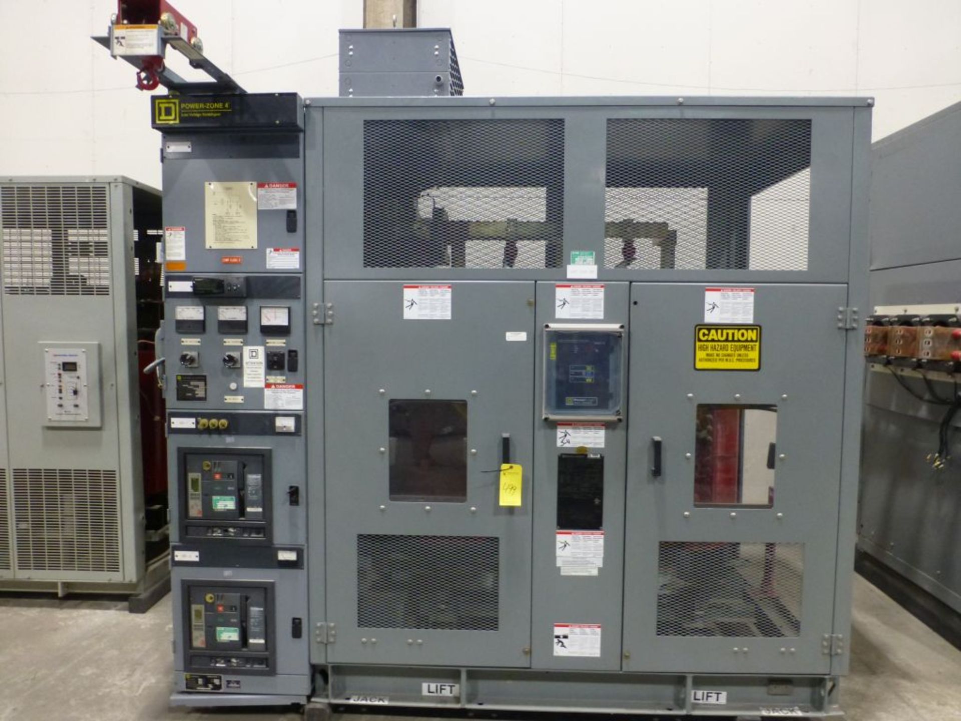 Square D Power Zone 4 Low Voltage Switchgear | Includes:; Square D Power Logic Circuit Monitor; (