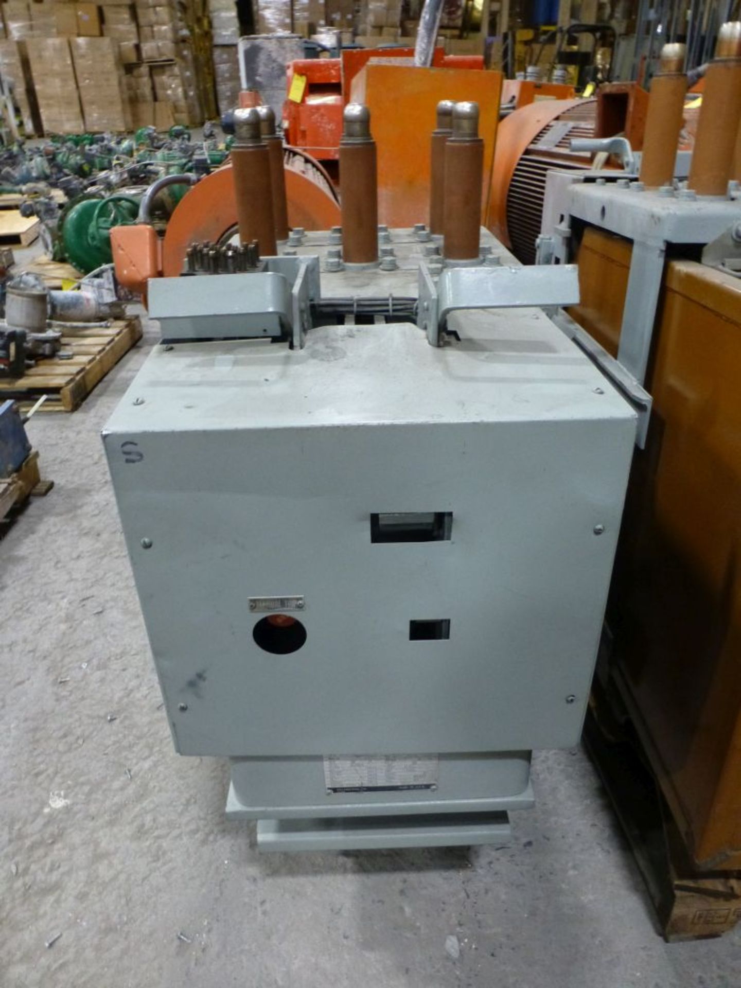 Lot of (11) GE Magne Blast Circuit Breakers | (2) Model No. 121A7901AA, Type: 4 16-250H-4, - Image 3 of 9