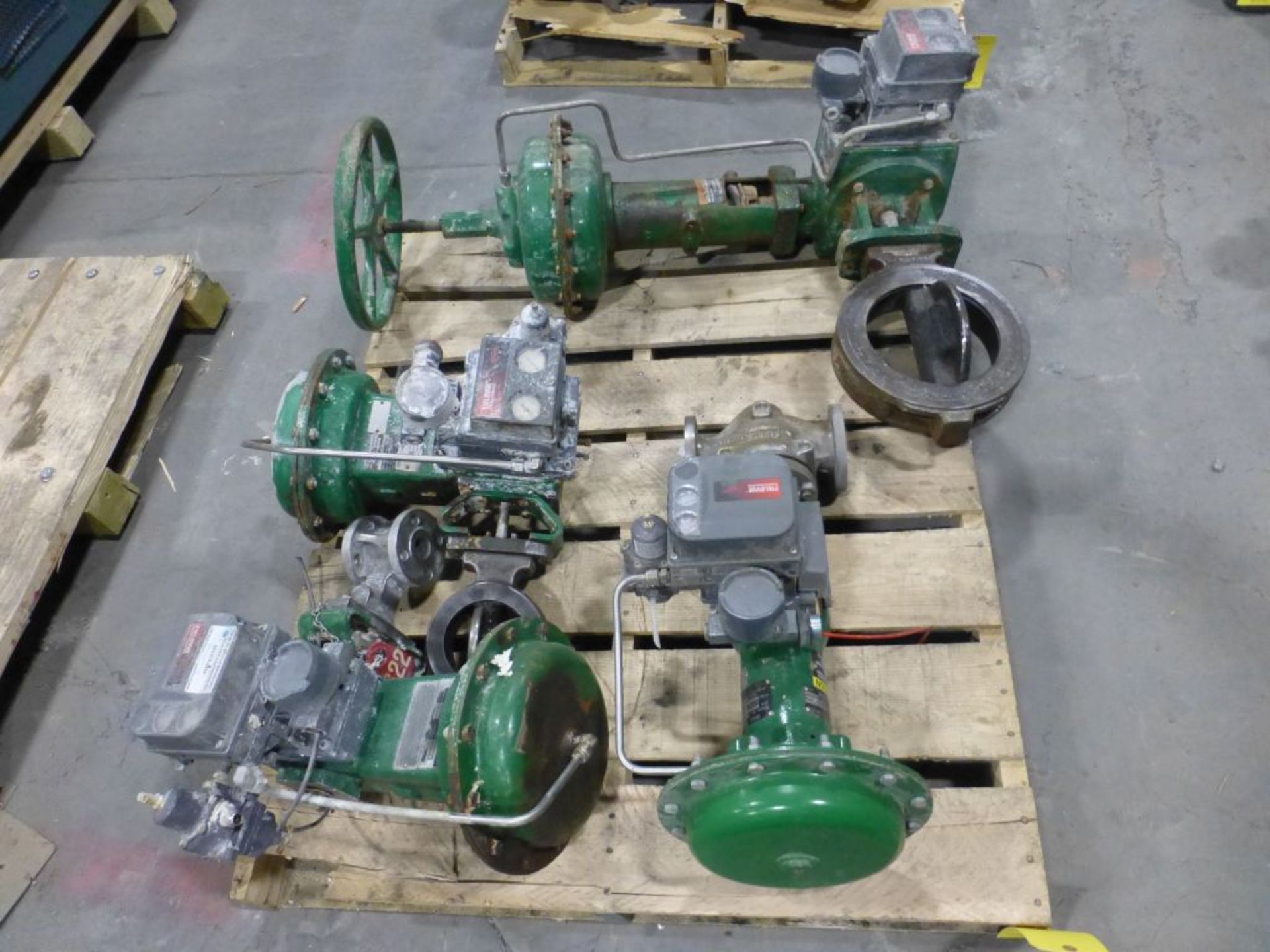 Lot of Assorted Fisher Valves