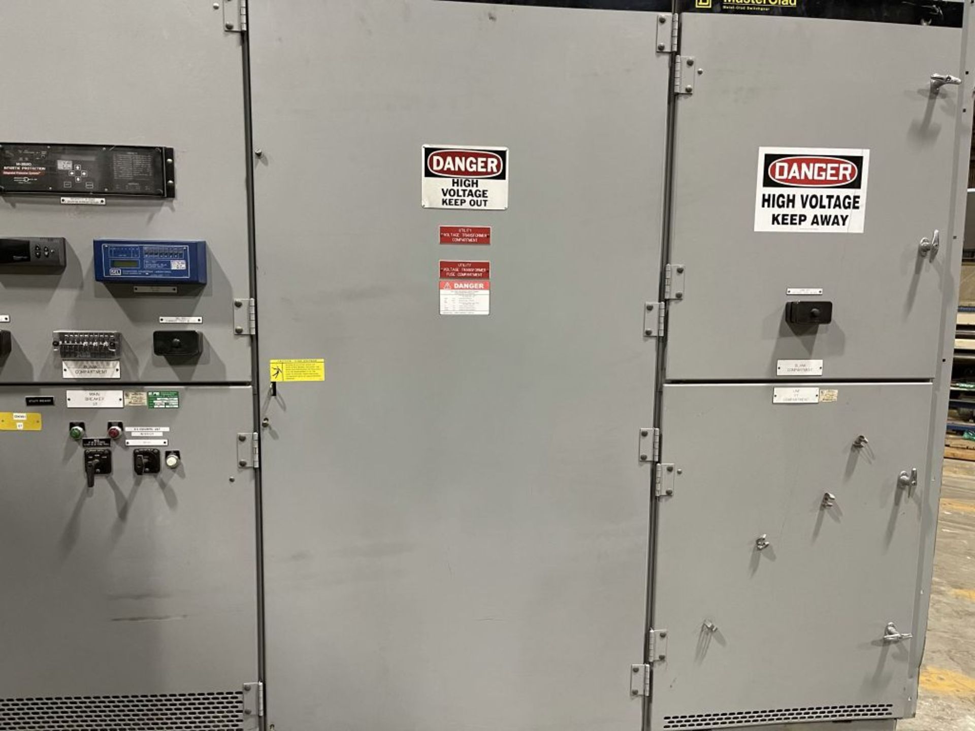 Square D Masterclad Outdoor Switchgear Room - (2) Units | *Vacuum Switches Sold Seperately - Image 35 of 41
