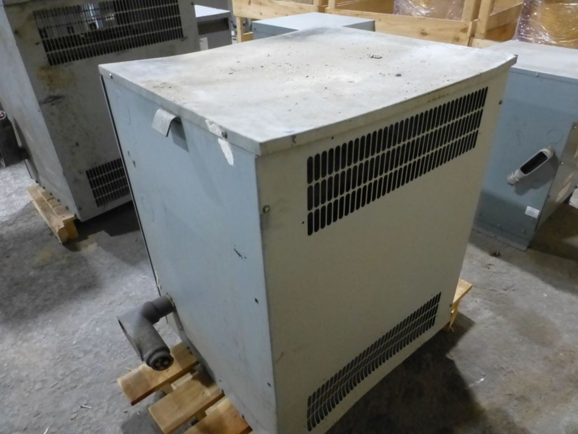 Hammond Manufacturing Transformer | Part No. D063JCLB1TH; Type: K; 63 KVA; High Voltage: 460V; Low - Image 2 of 6
