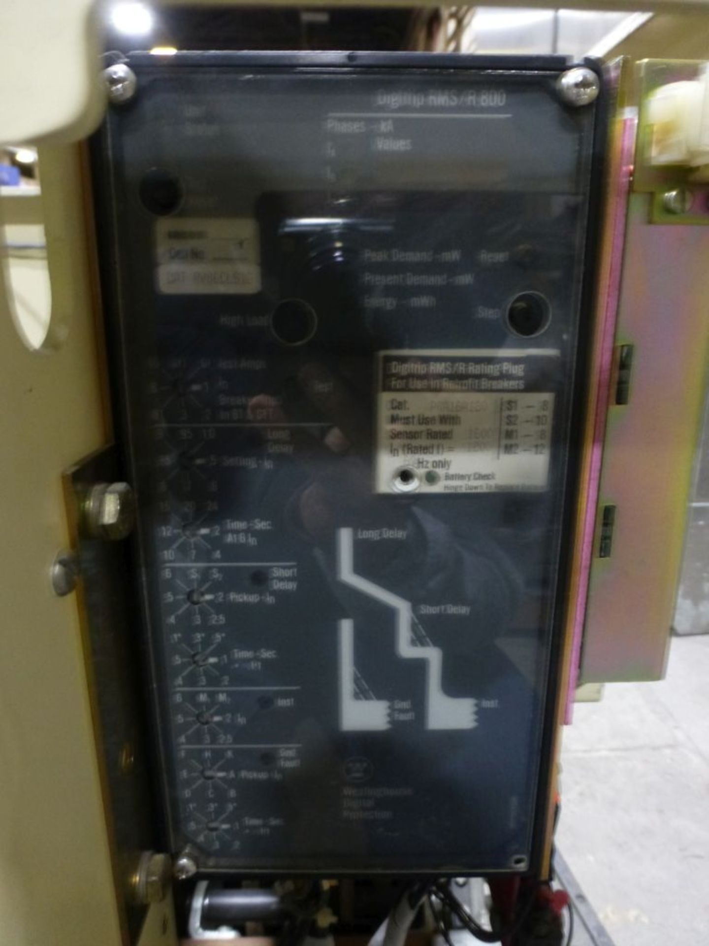 GE Circuit Breaker | Cat No. 016A3988-203; 1600A; 600V; 3P - Image 3 of 13