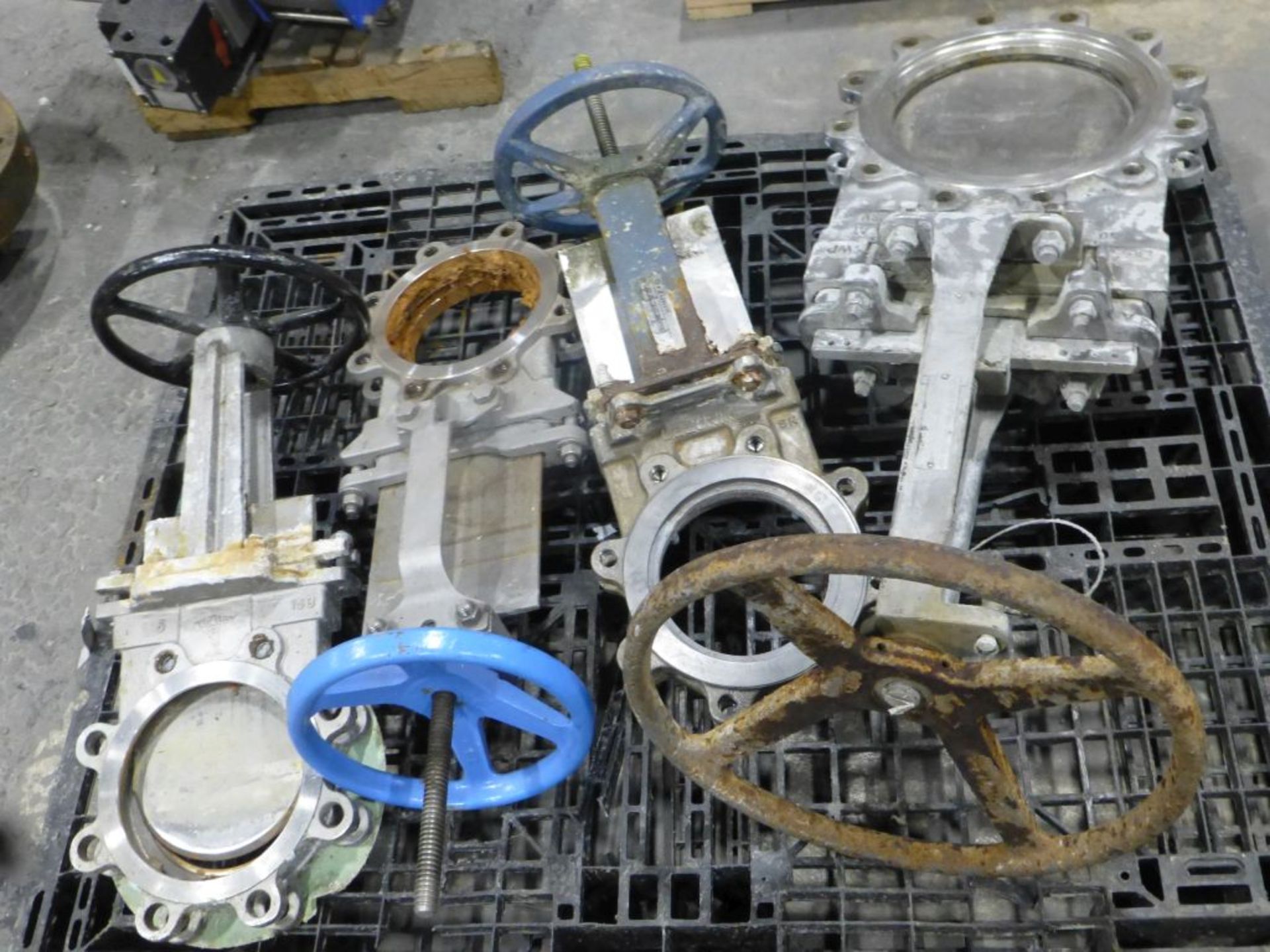 Lot of Assorted Gate Valves - Image 2 of 12