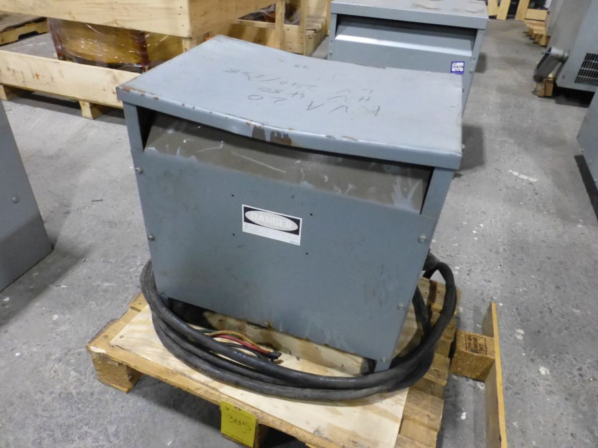 Square D Co. Isolated Transformer | Style No. 32949-29622-001; 20 KVA; Type: 50; High Voltage: 480V;