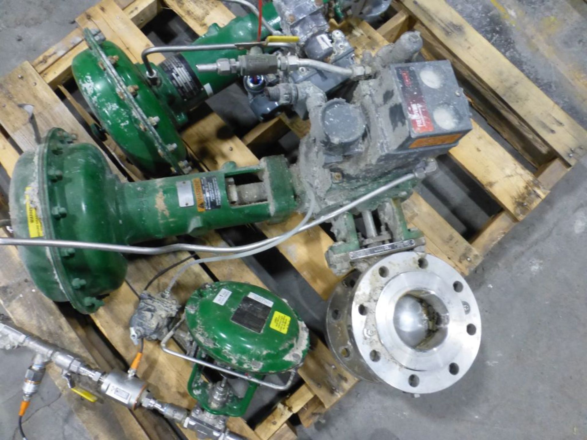 Lot of Assorted Fisher Valves - Image 12 of 26