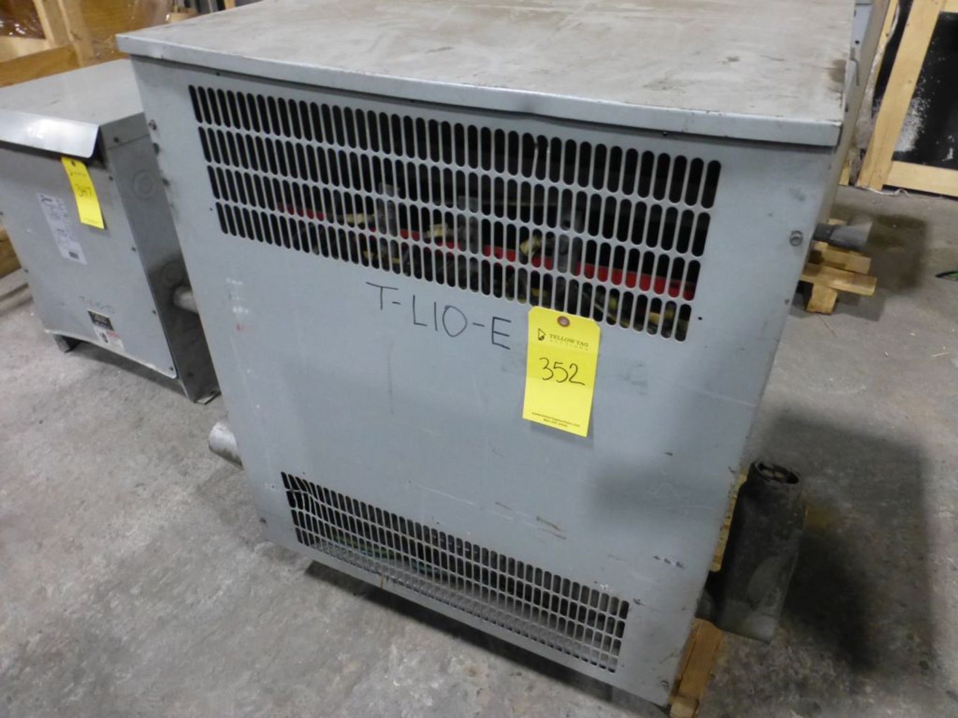 Hammond Manufacturing Transformer | Part No. D175JJT; Type: X; 175 KVA; High Voltage: 460V; Low