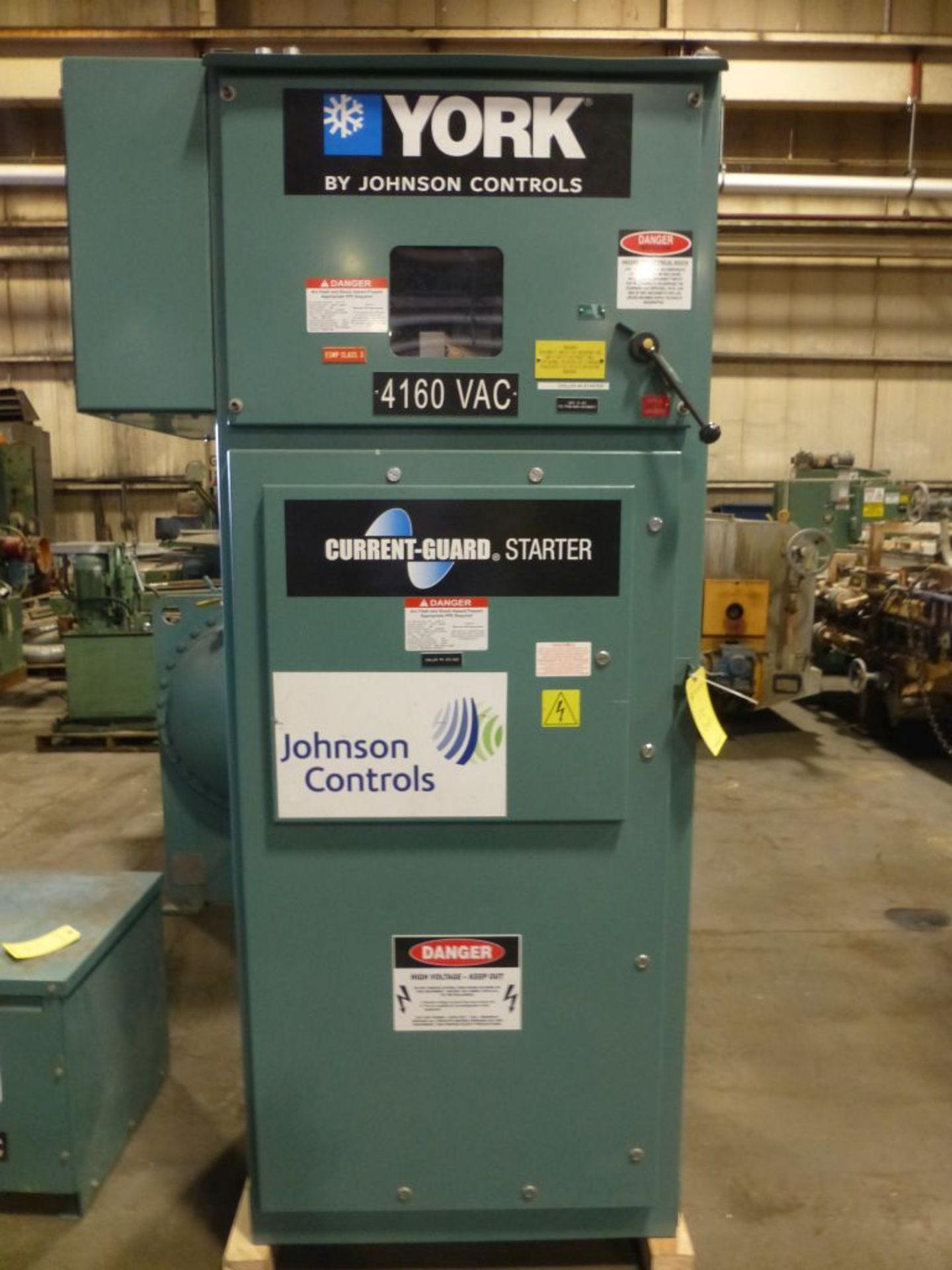 York by Johnson Controls Max E Centrifugal Chiller | Unit Model No. YKE4QQ7-CPG; 550 Ton; Mfg: 2013; - Image 13 of 24