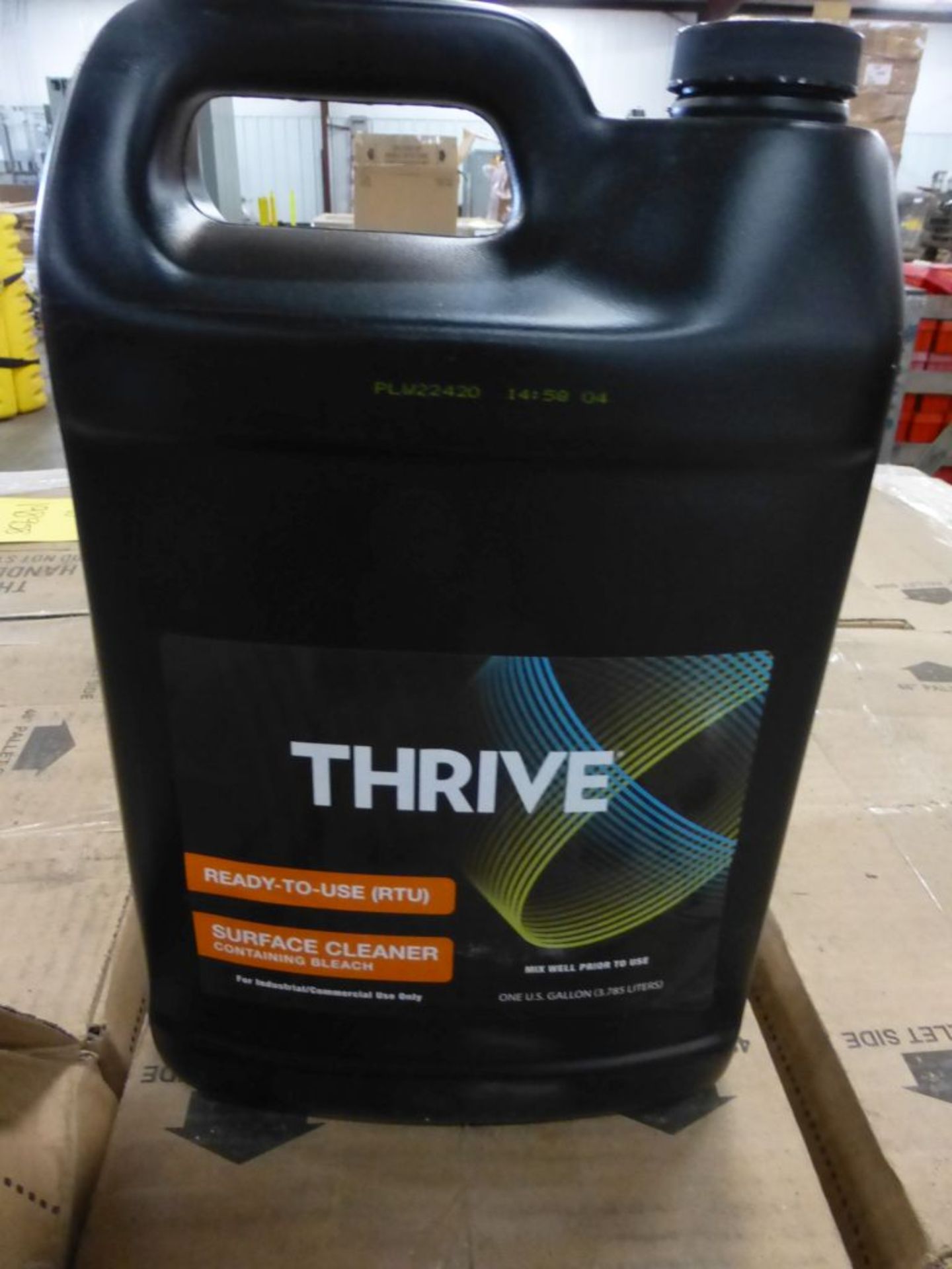 Lot of (42) 4-Gallon Cases of Thrive RTU Surface Cleaner w/Bleach