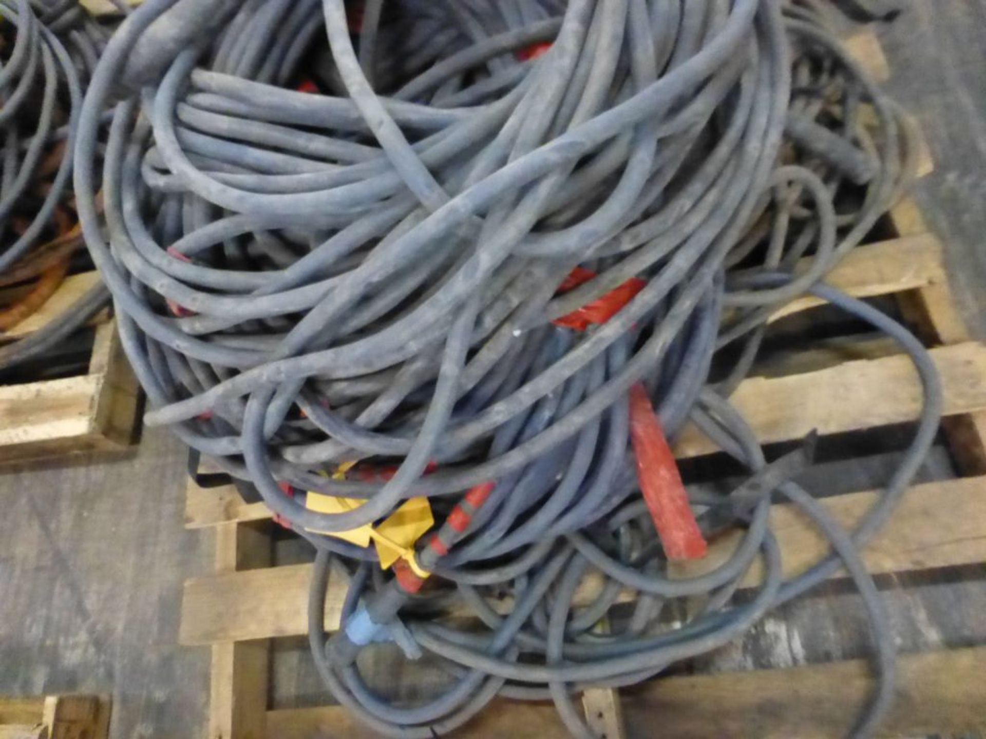 Lot of (10) 100' Welding Leads | 500 lbs; Majority are 2/0 - Image 3 of 7