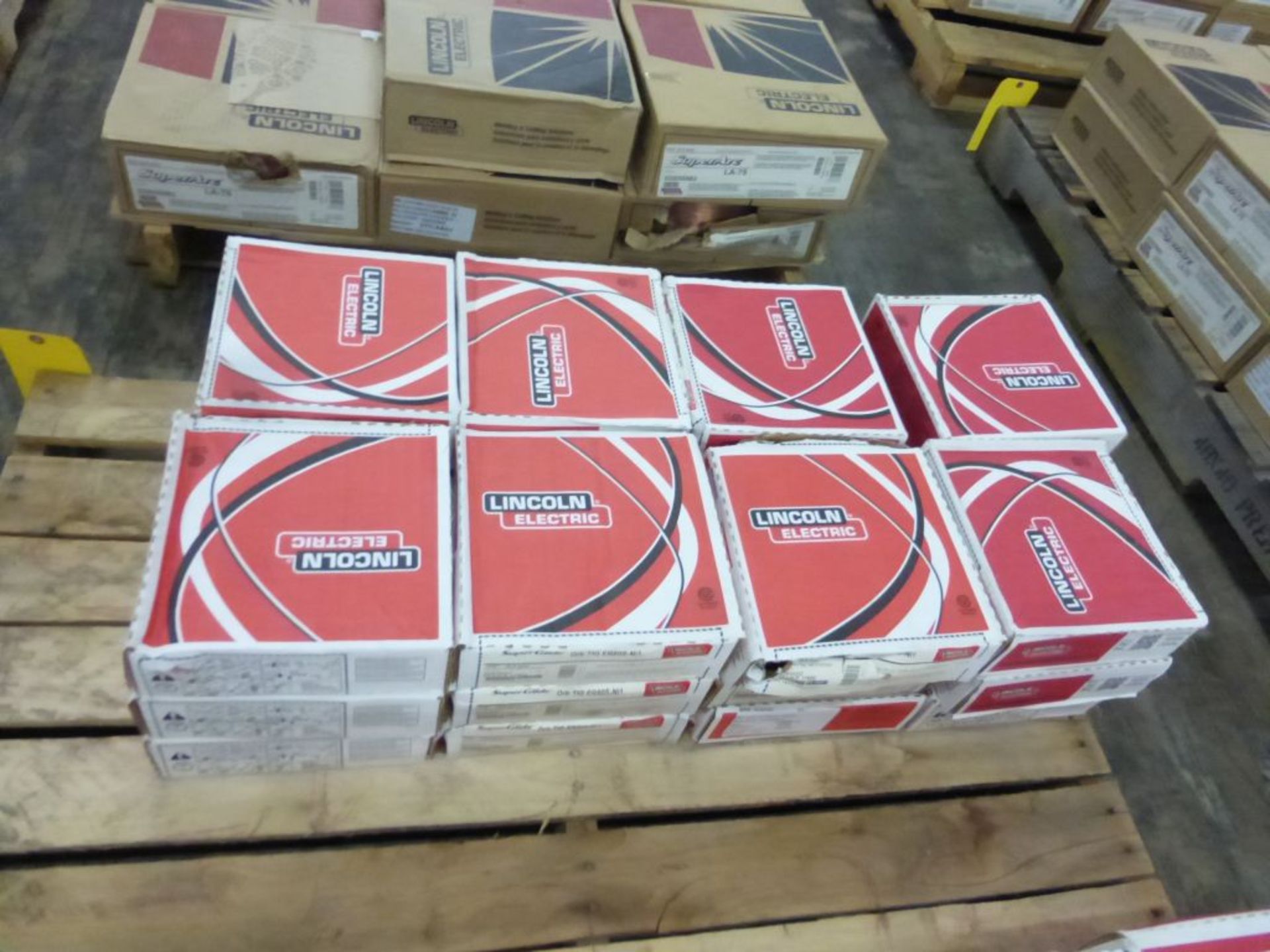 Lot of (24) Spools of Lincoln Electric Super Glide ORB RIG ER801-Ni1 Welding Wire | Model No. - Image 3 of 11