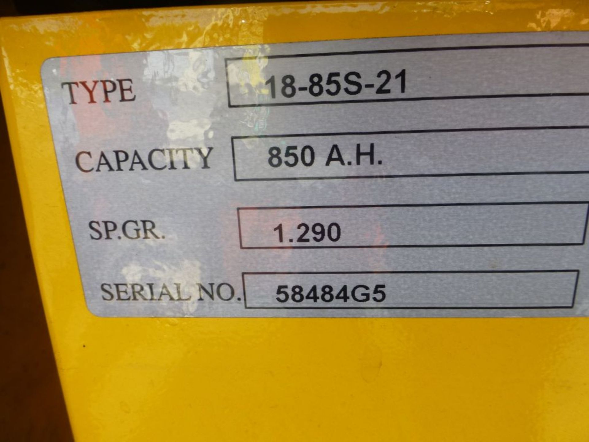 Caterpillar 3310 lb Electric Forklift | Model No. 2E020; Serial No. A2E0260326; Fork Length: 42"; - Image 10 of 10