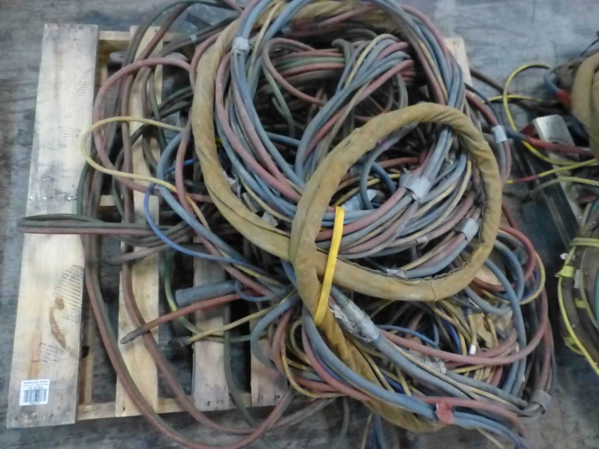 Lot of (10) 50' Welding Leads | 362 lbs; Majority are 2/0 - Image 5 of 7