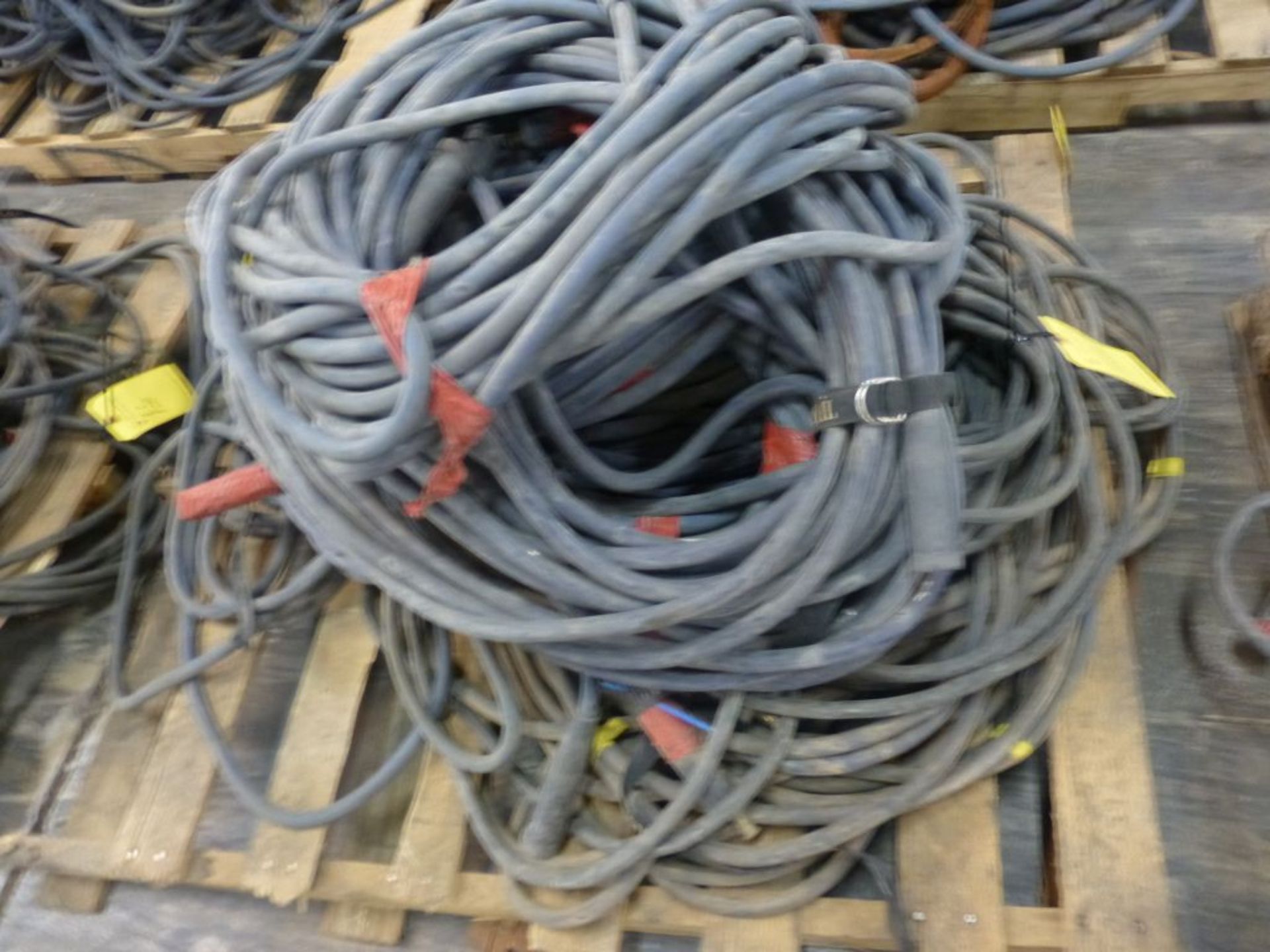 Lot of (10) 100' Welding Leads | 500 lbs; Majority are 2/0 - Image 2 of 7