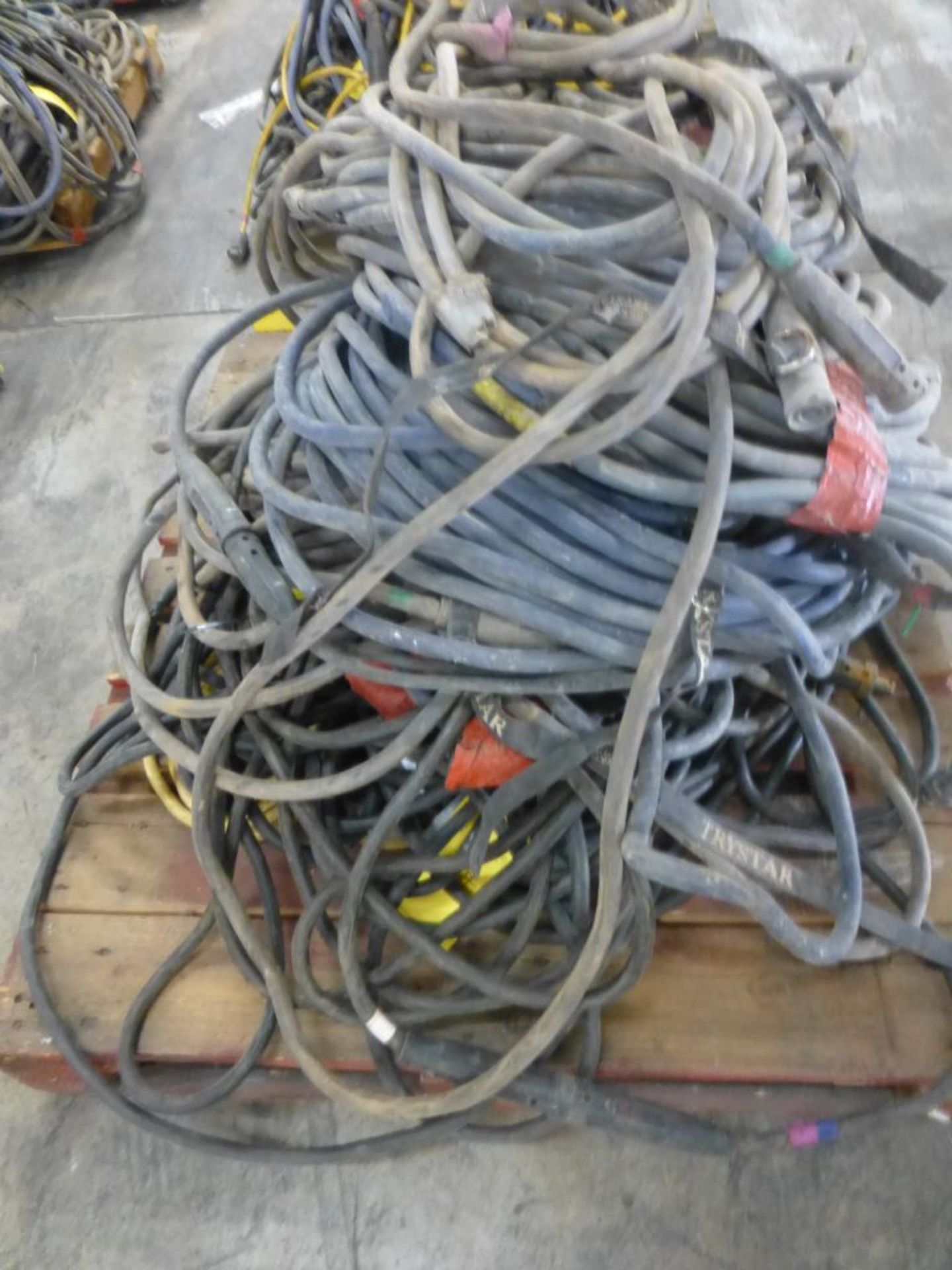 Lot of (10) 100' Welding Leads | 500 lbs; Majority are 2/0 - Image 3 of 6