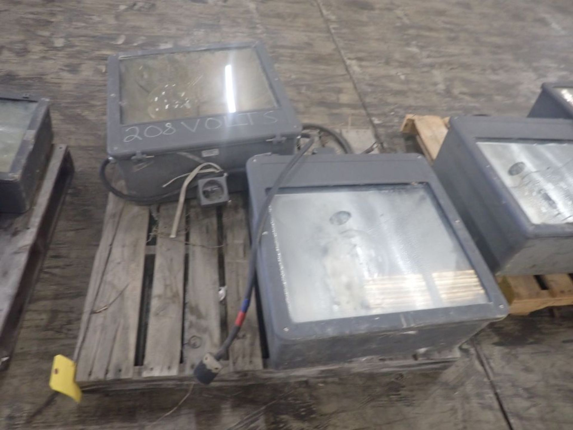 Lot of (2) Industrial Mountable Lights