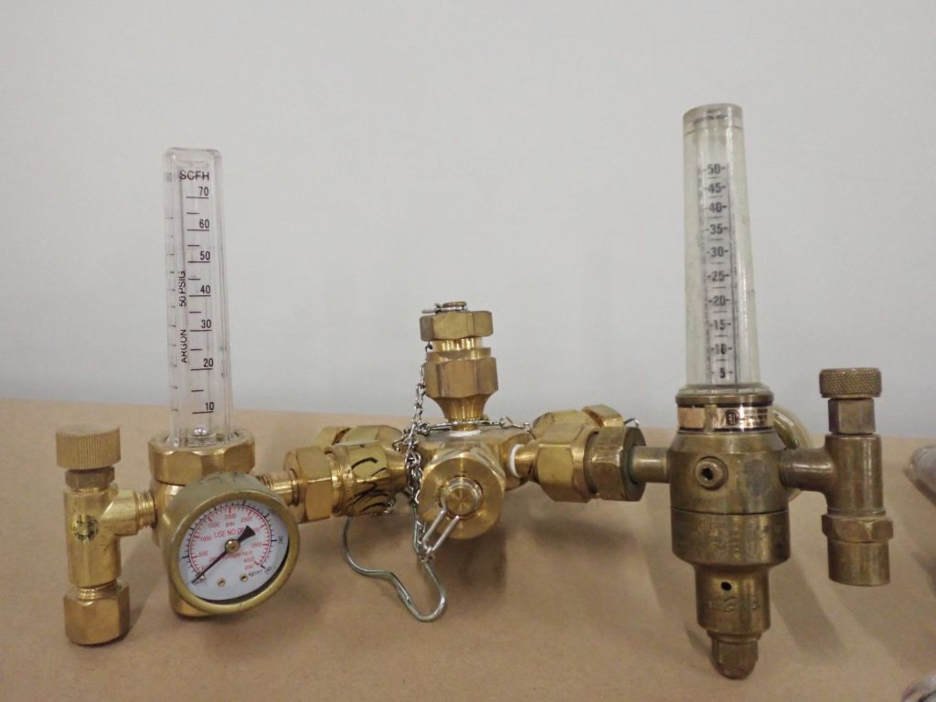 Lot of (15) Assorted Flowmeter Regulators | Brands Include:; Western Enterprises; Victor - Image 4 of 4