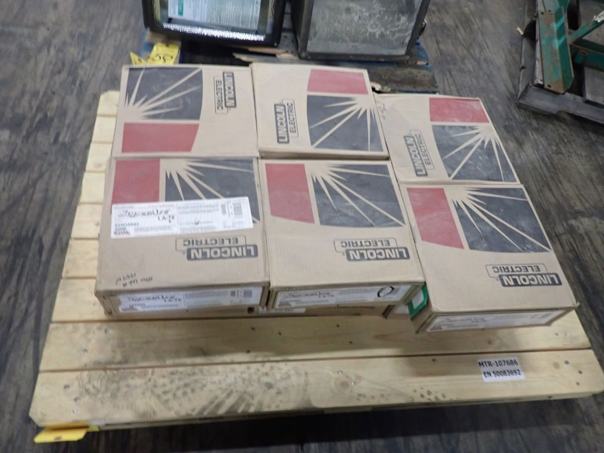 Lot of (12) Boxes of Lincoln Electric Super Arc Welding Wire | Part No. ED035582; Model No. LA-