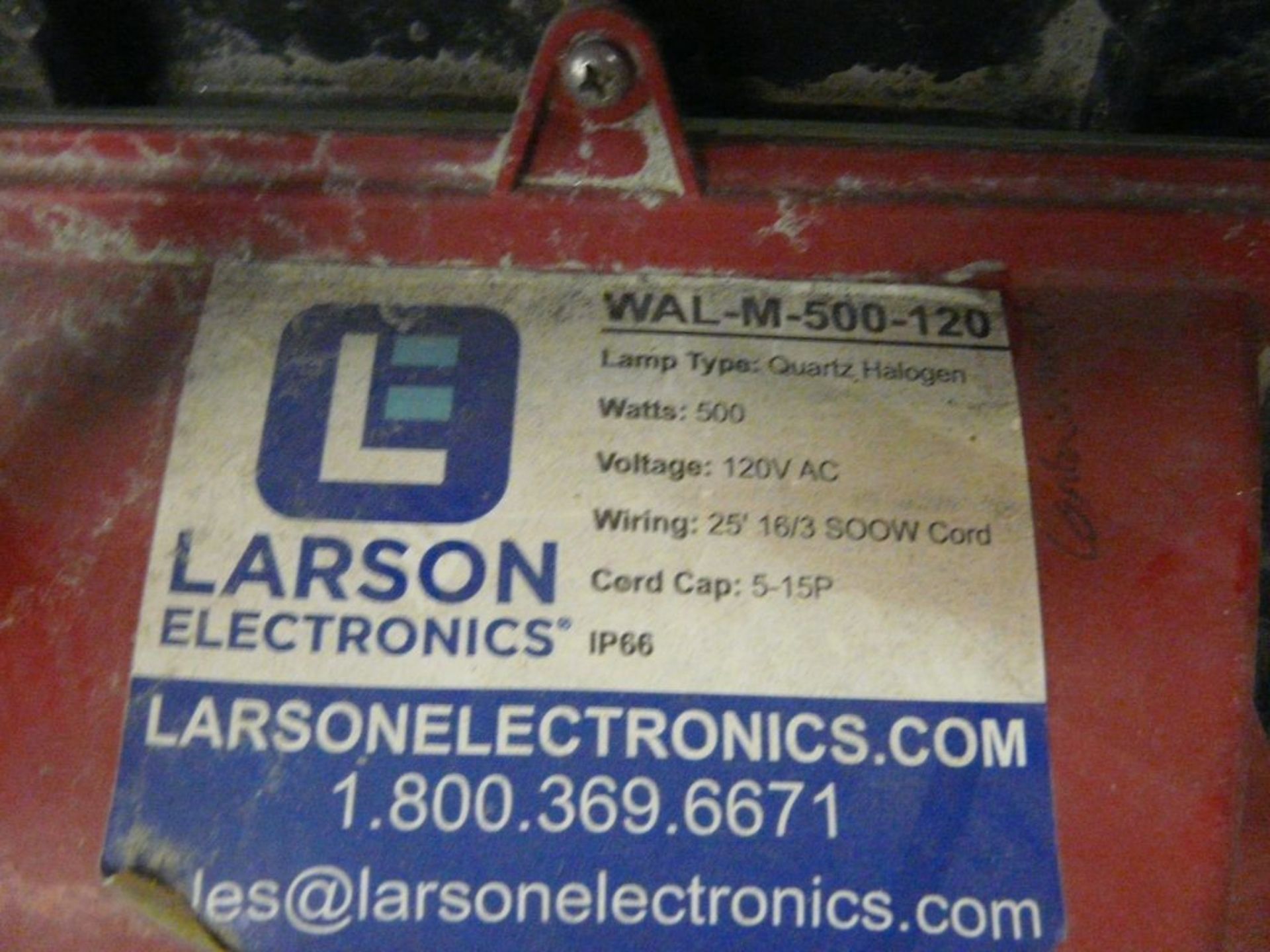 Lot of (4) Larson Quartz Halogen Lamps | Model No. WAL-M-500-120; 120V; 500W - Image 3 of 4