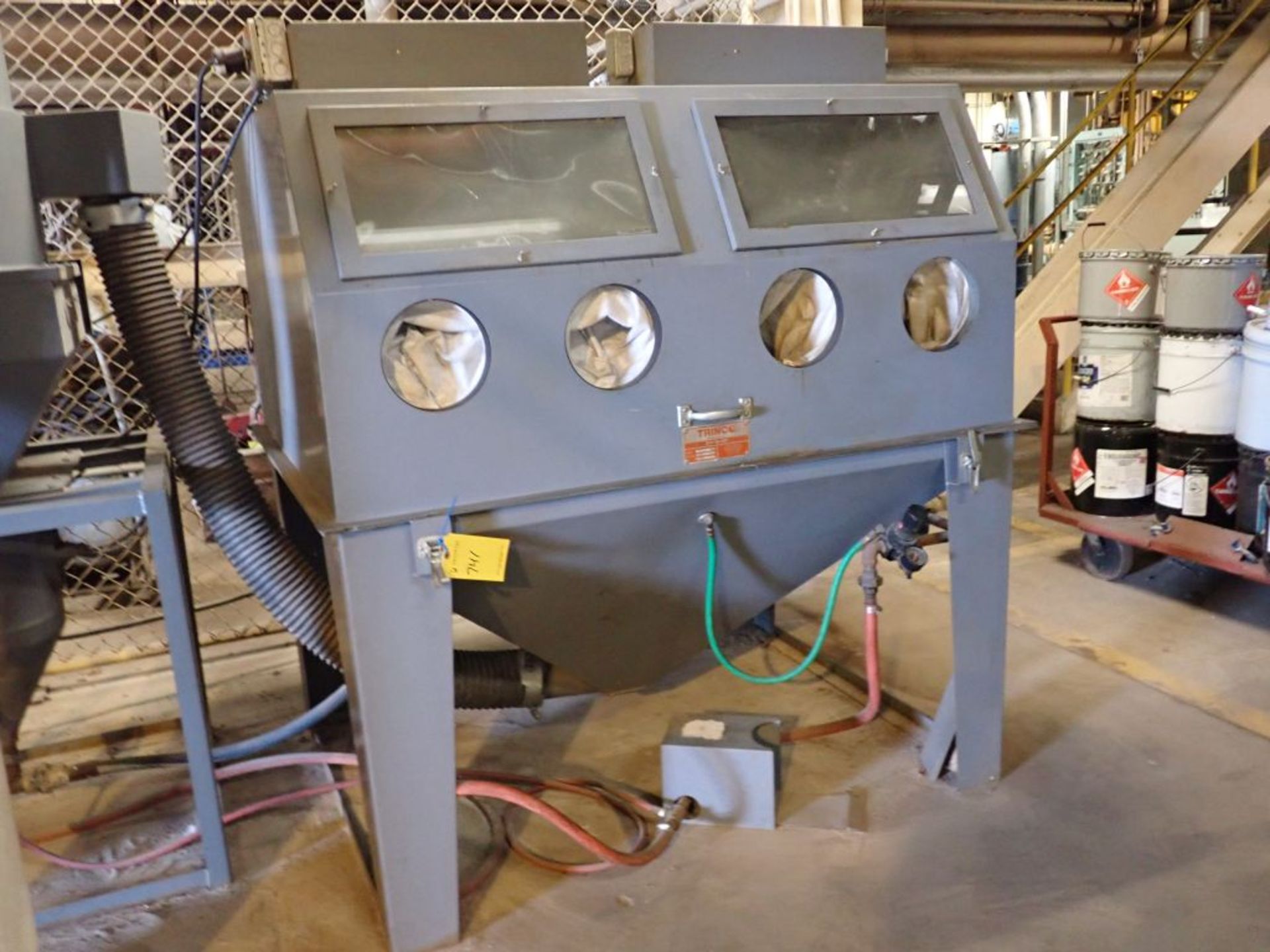 Trinco Dry Blast Cabinet System | Model No. 607485L/RC