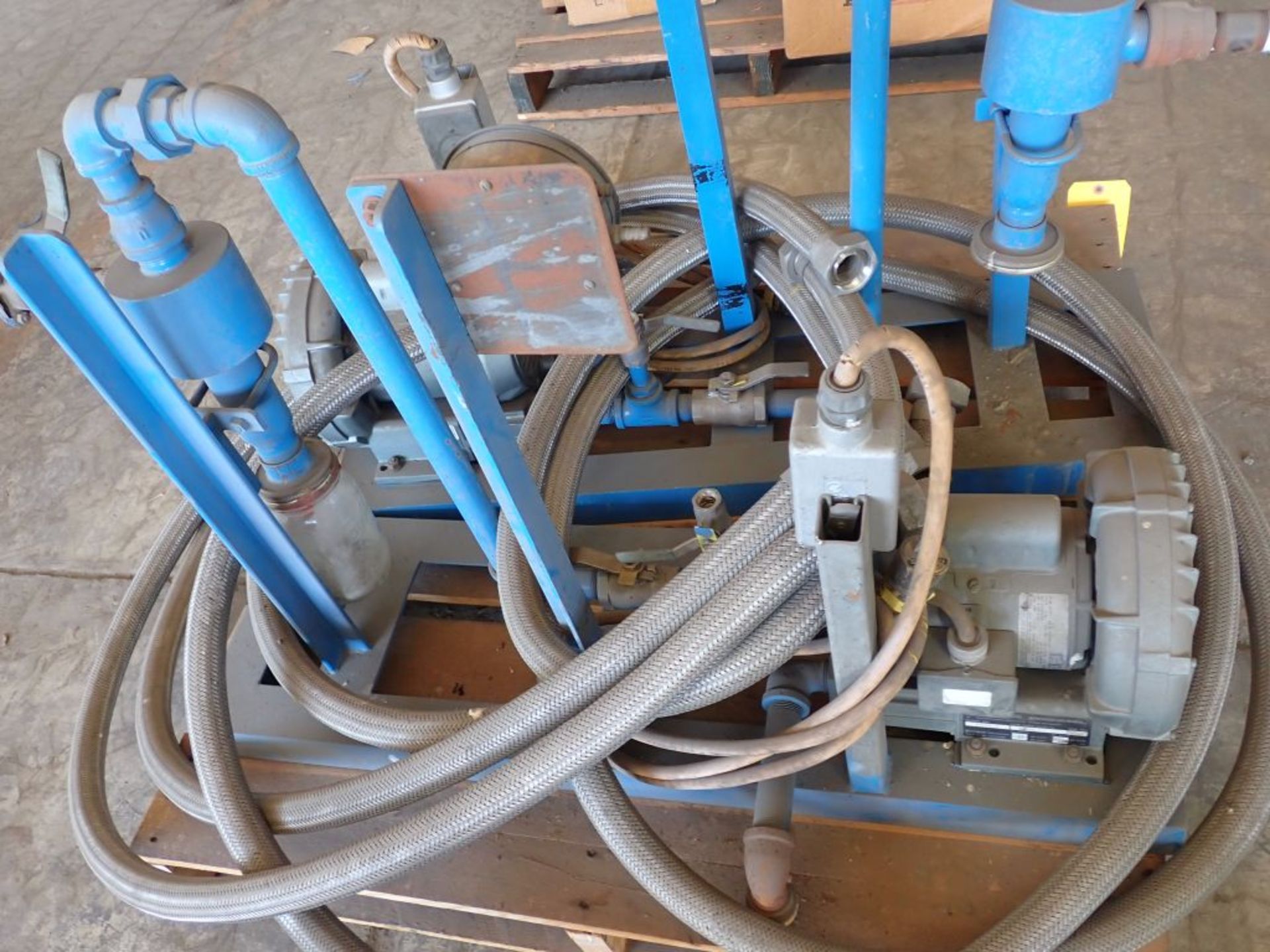 Pump System - Image 5 of 17