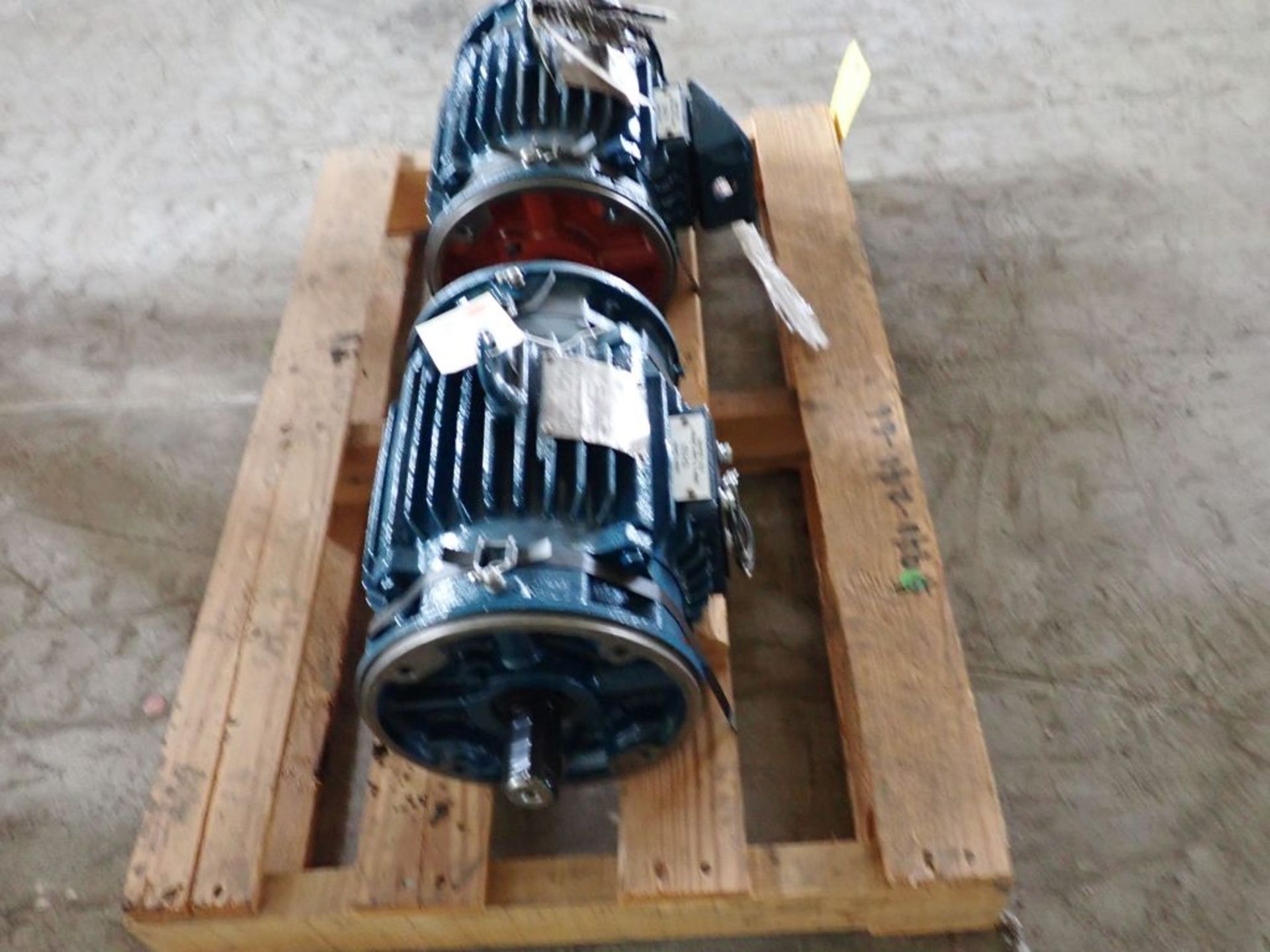 Lot of (2) Westinghouse Motors | 1.4 HP; 440V; 855 RPM; Frame: 184TCZ - Image 2 of 12