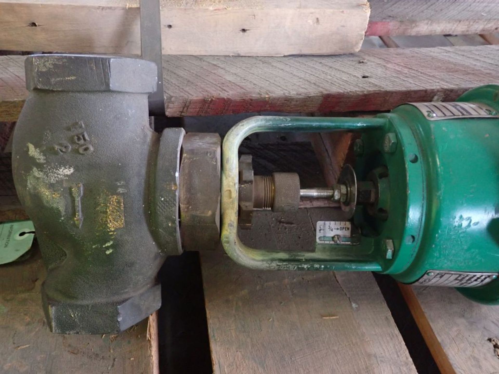 Lot of (1) Actuator and (1) Valve | (1) Fisher Actuator, Type: 5/3; Size: 20"; (1) TCIW Valve, - Image 10 of 10