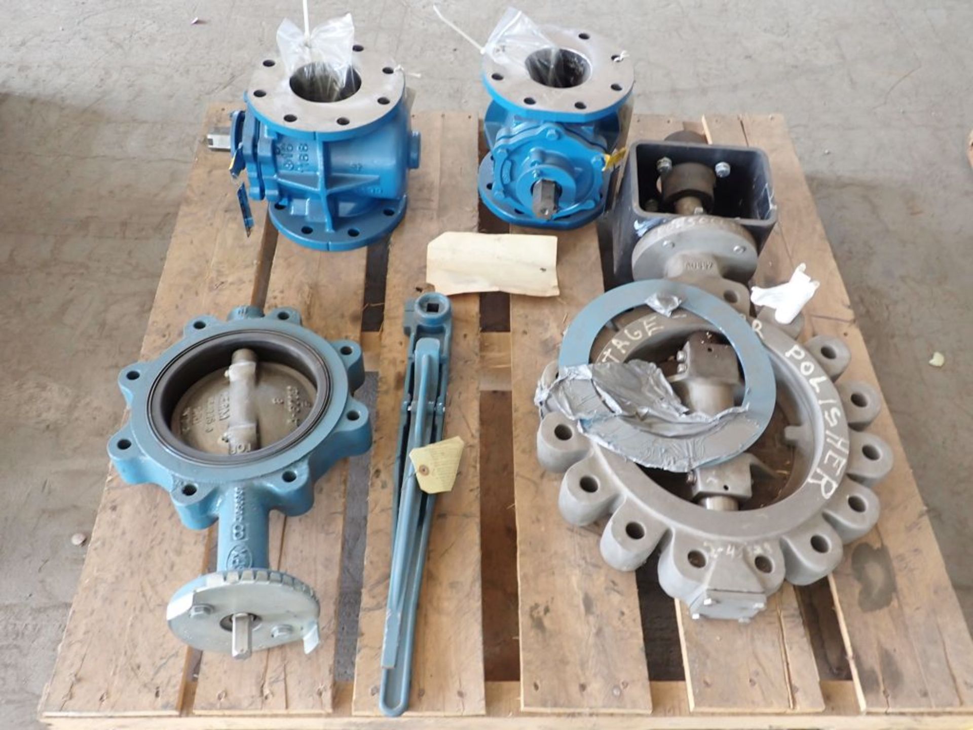 Lot of (4) Valves and (1) Actuator | (1) Pike Butterfly Valve, Part No. 13611, Size: 10", Disc: