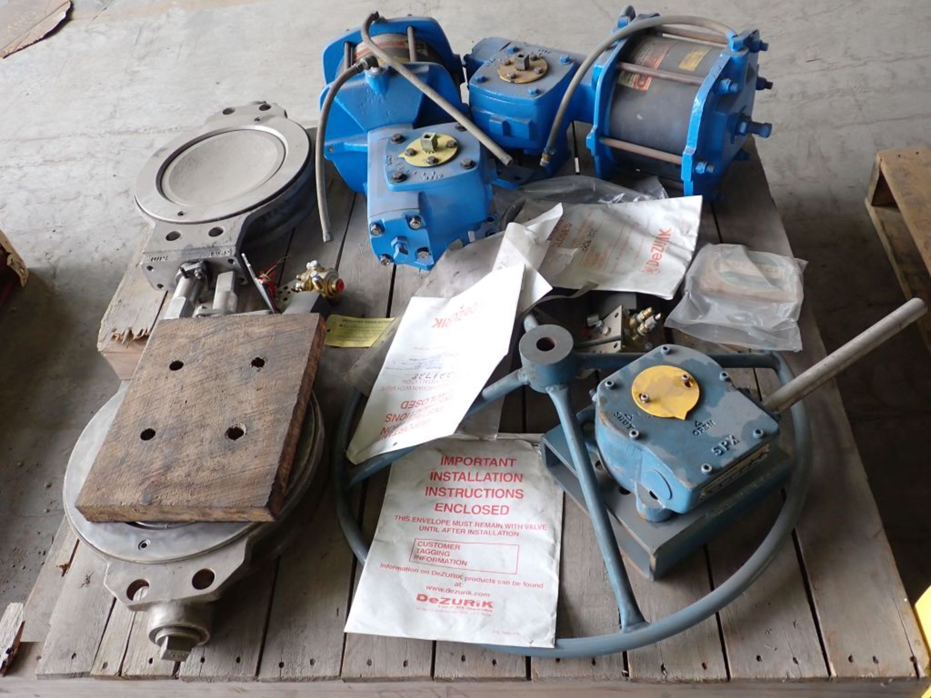 Lot of Assorted Components | Includes:; Actuator; Flow Valve; Seals - Image 3 of 19