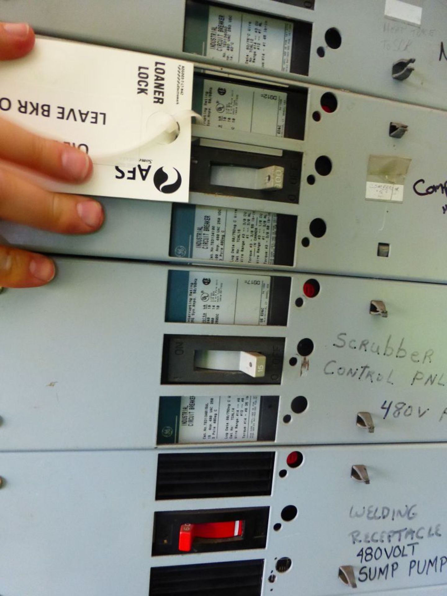 GE Spectra Series Panelboard | Circuit Breakers Include:; (1) 1200A; (3) 100A; (1) 25A; (3) 600A; ( - Image 10 of 13