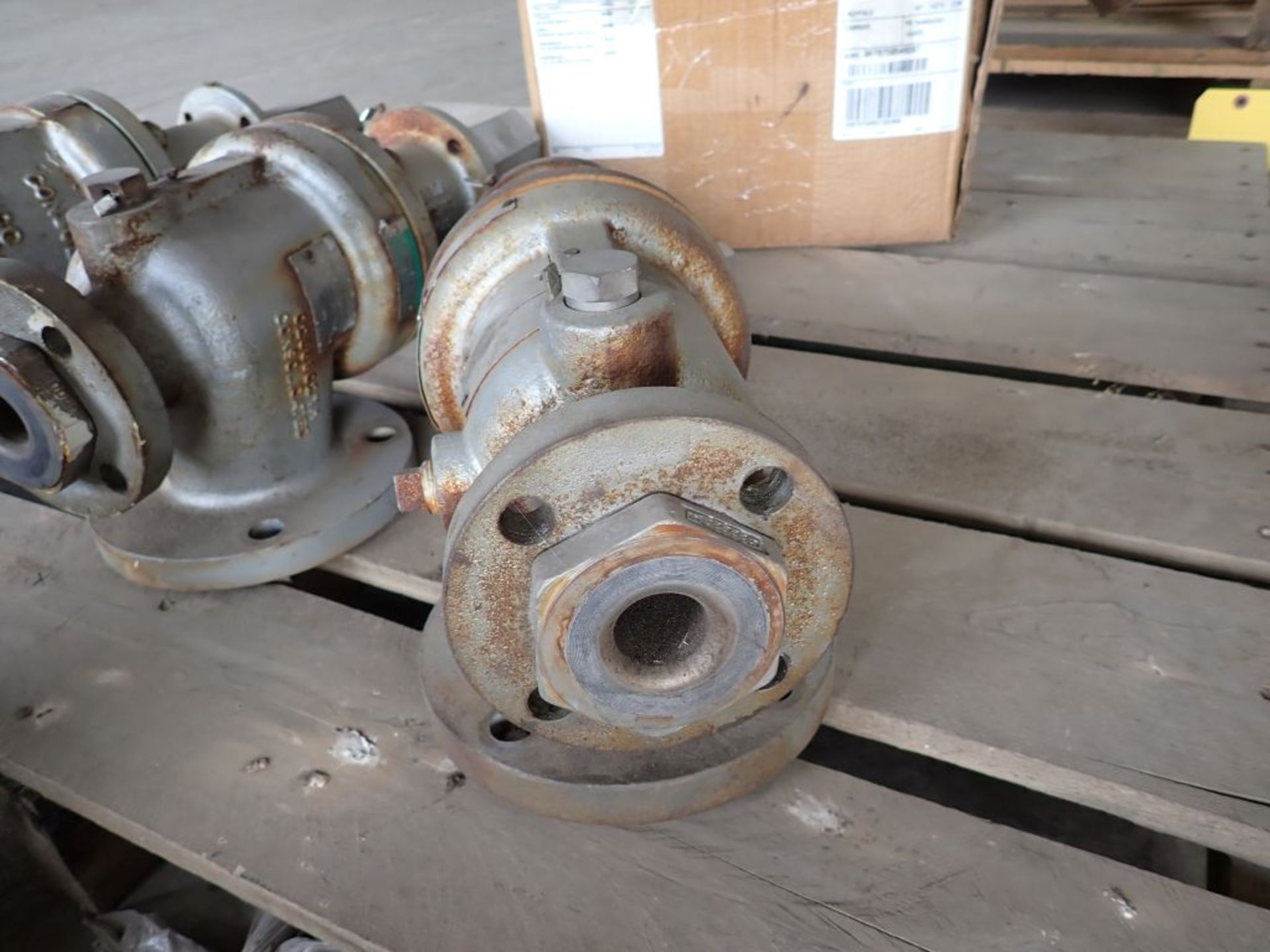 Lot of Assorted Components | Includes: Knuckle Valve - Image 5 of 20