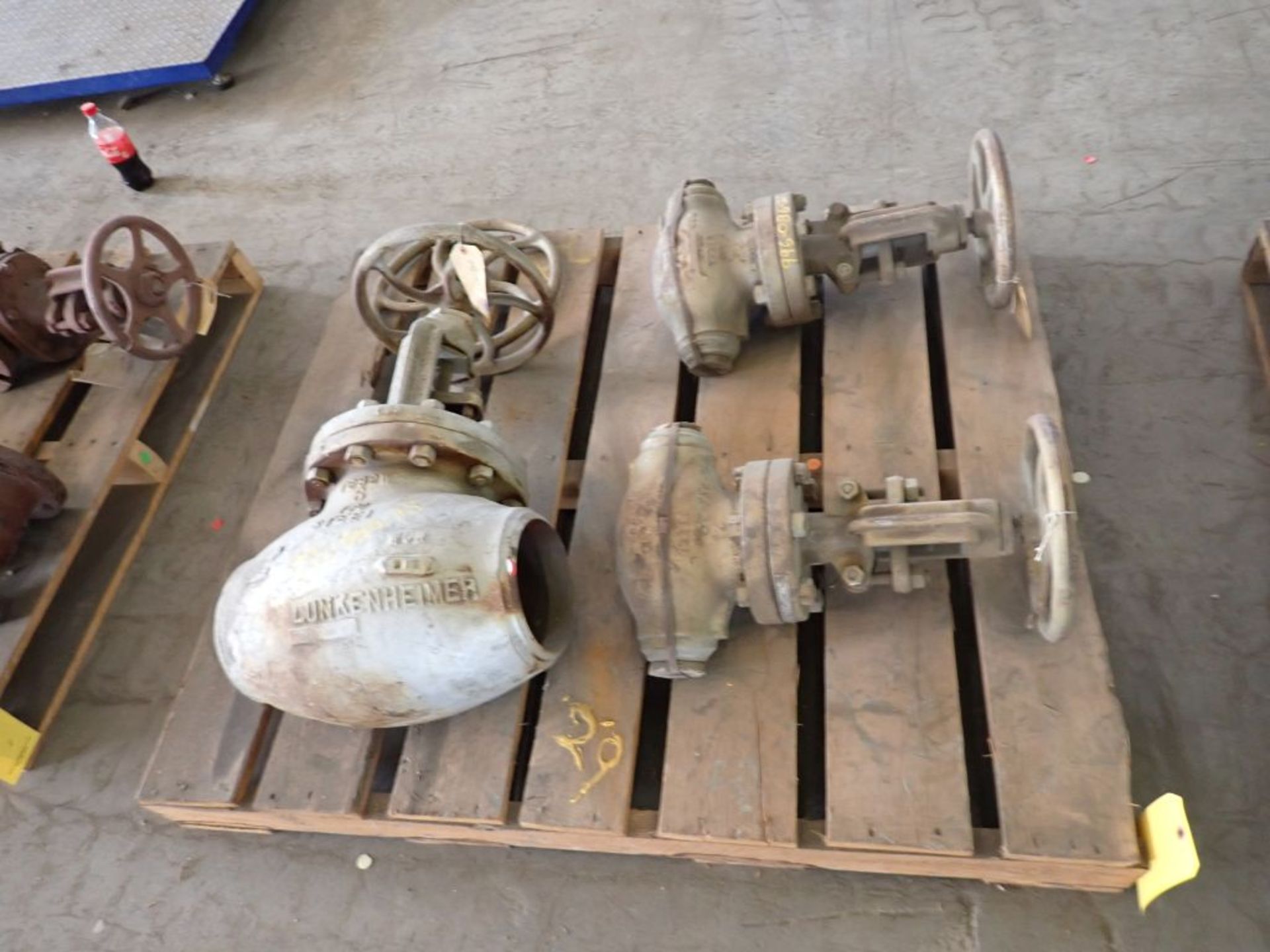 Lot of (3) Lunkenheimer Globe Valves | (2) Part No. CR-13; Fig No. 3043W-004; T632W