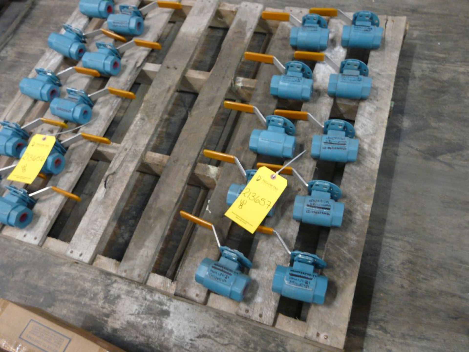 Lot of (10) DynaSeal Valves