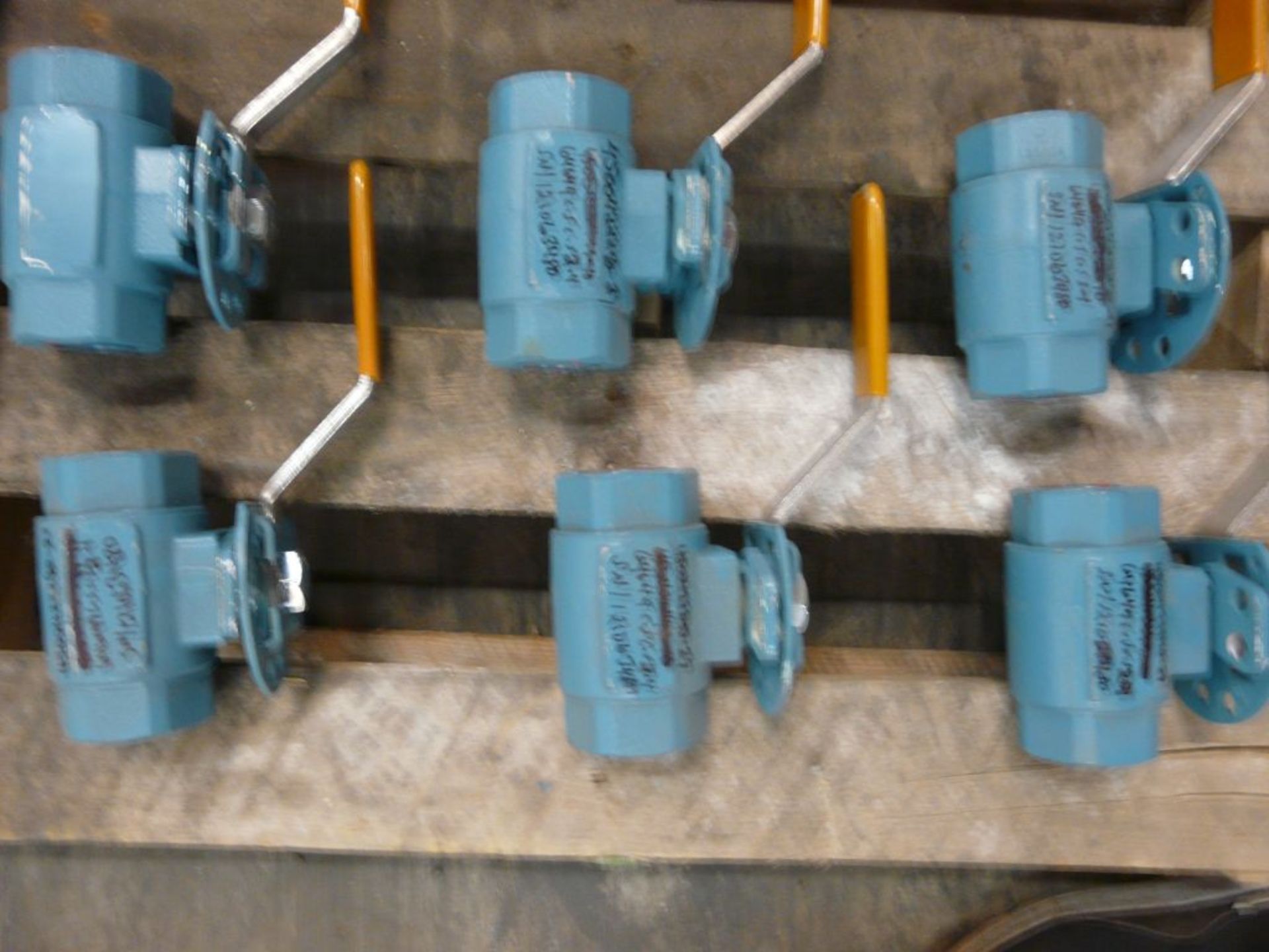 Lot of (10) DynaSeal Valves - Image 3 of 5