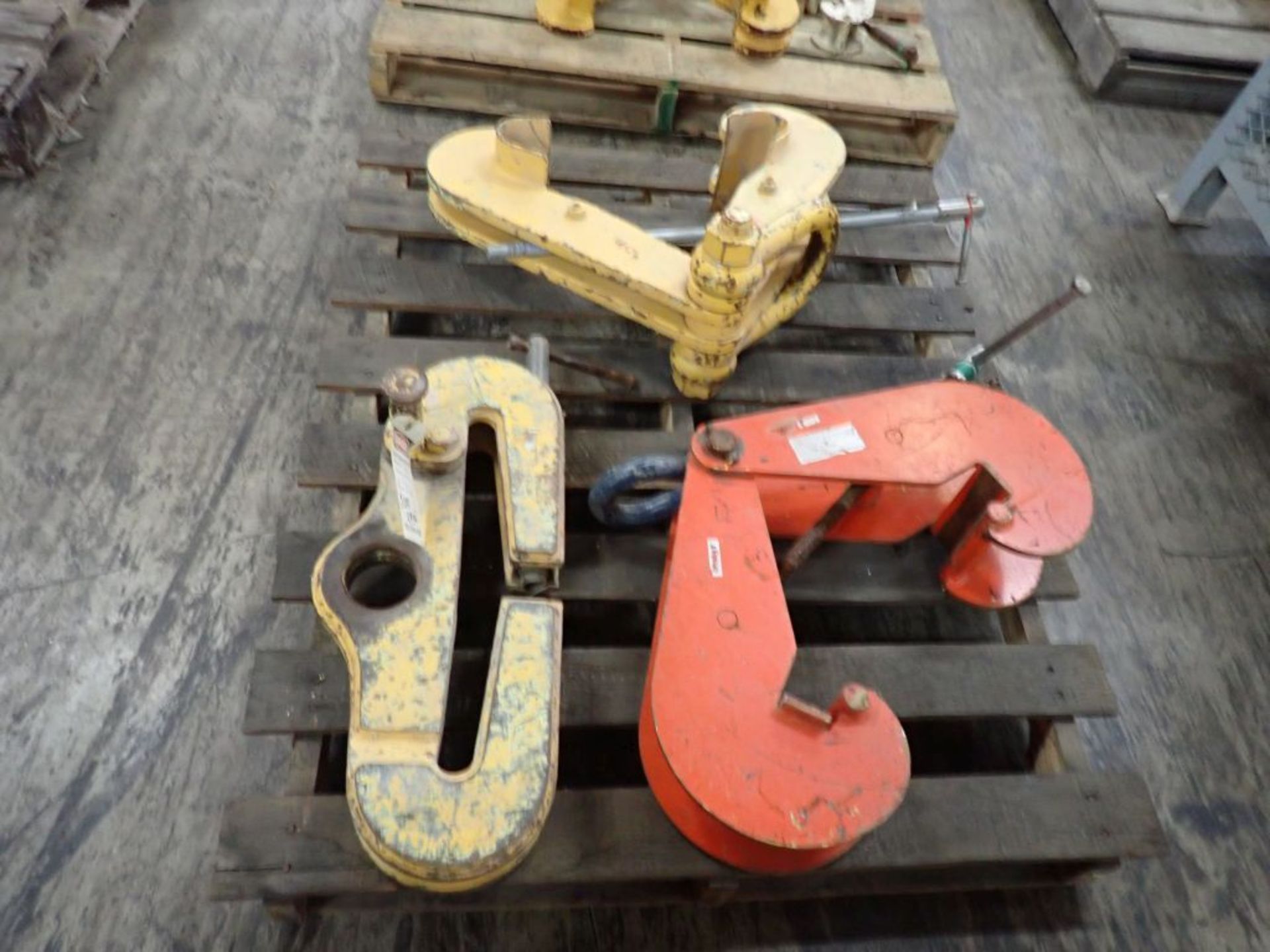 Lot of (3) Assorted Beam Clamps - (1) Crosby; (1) Heavy Duty Model No. WLL33601; (1) Beam Clamp; - Image 3 of 10