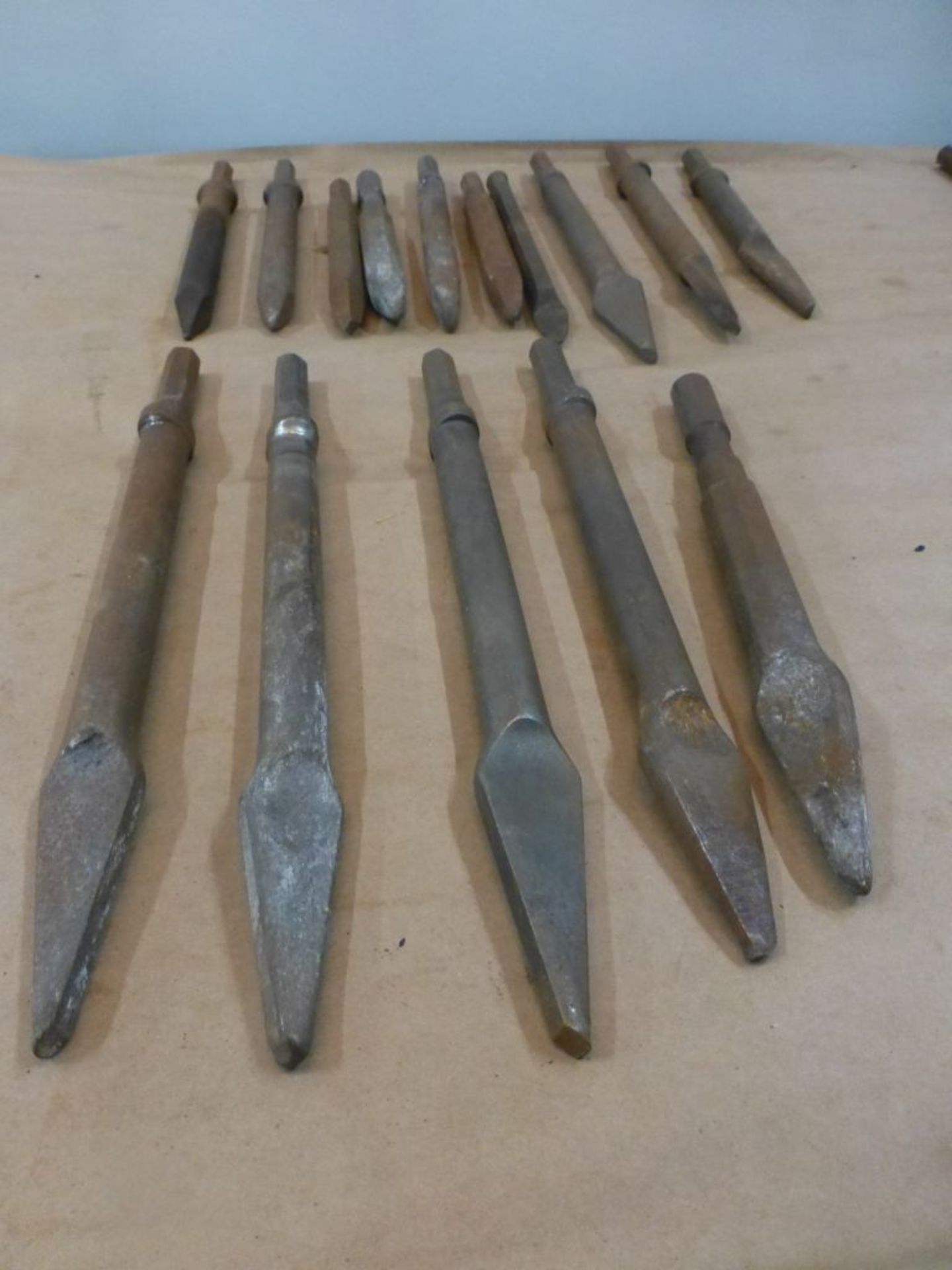 Lot of (16) Assorted Chiseling Tools/Bits; Tag: 214927