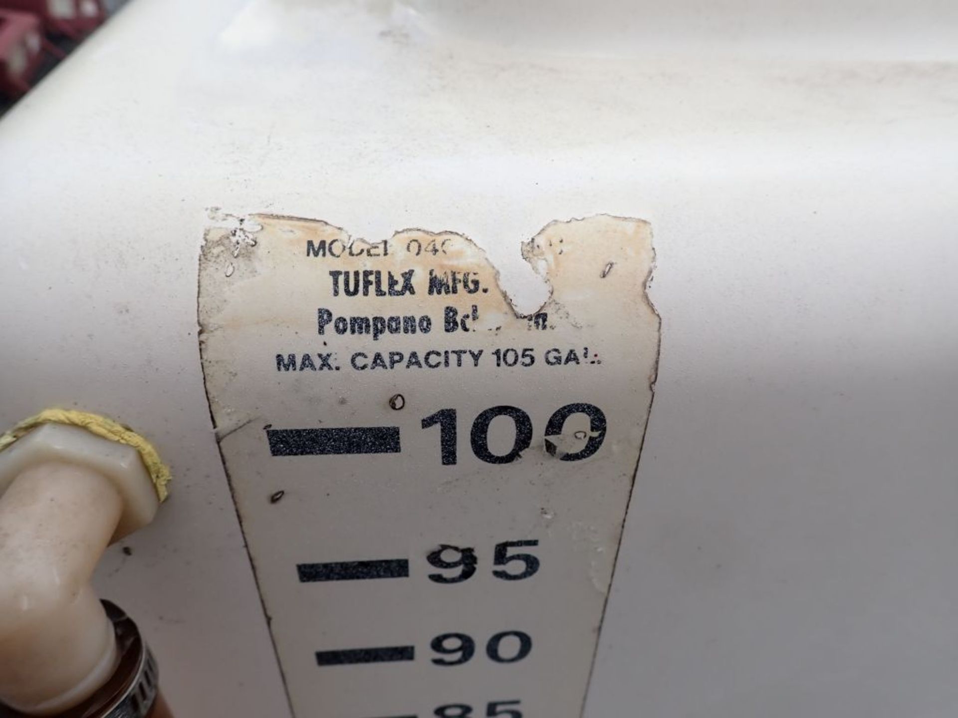 Tuflex Mfg. 100-Gallon Storage Tank - Includes (2) Hose Reel Assemblies; Tag: 215327 - Image 5 of 6