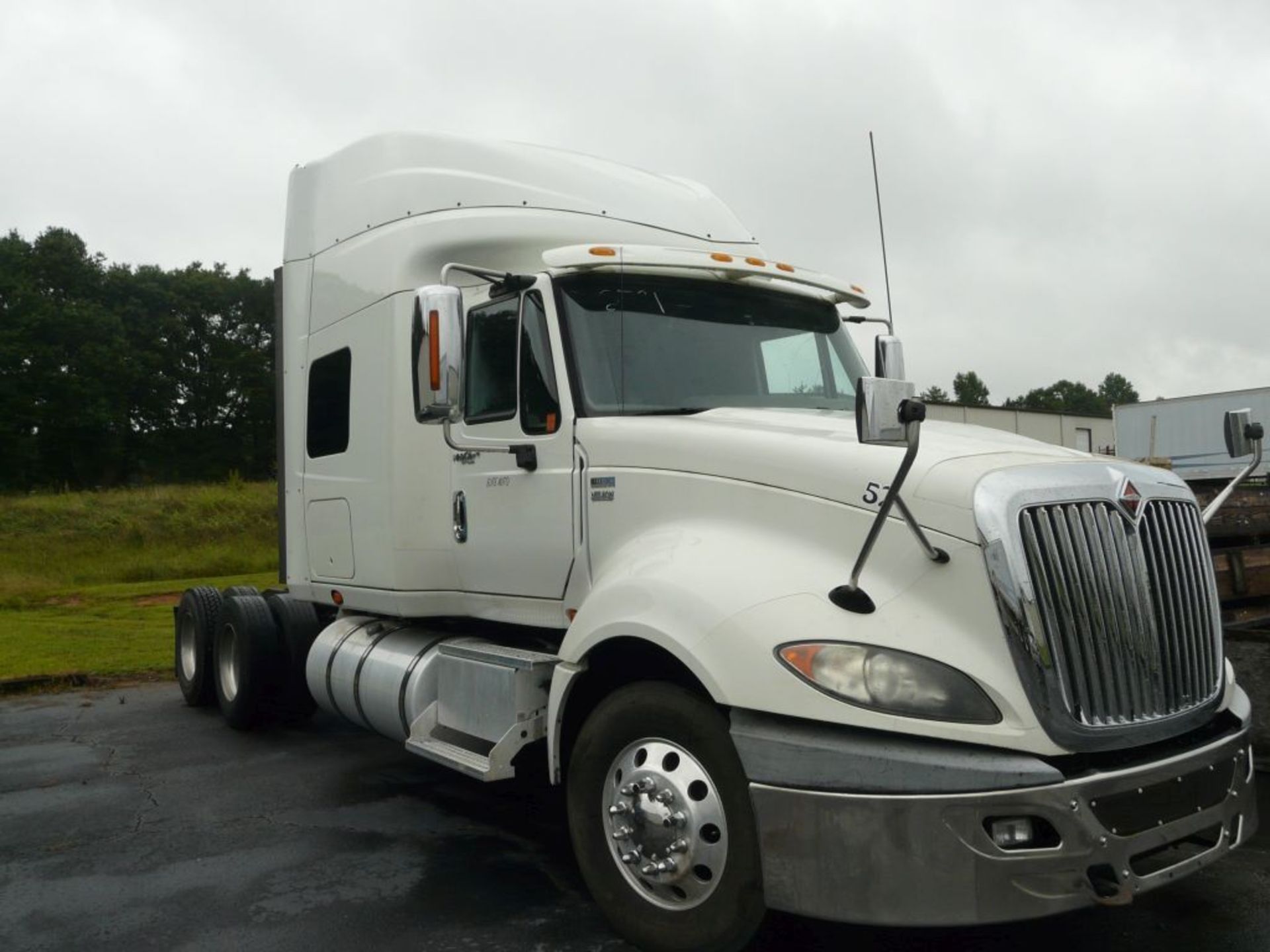 2013 International Prostar Plus Truck Tractor with Sleeper - Model No. ProStar + 125; Vin No. - Image 4 of 21