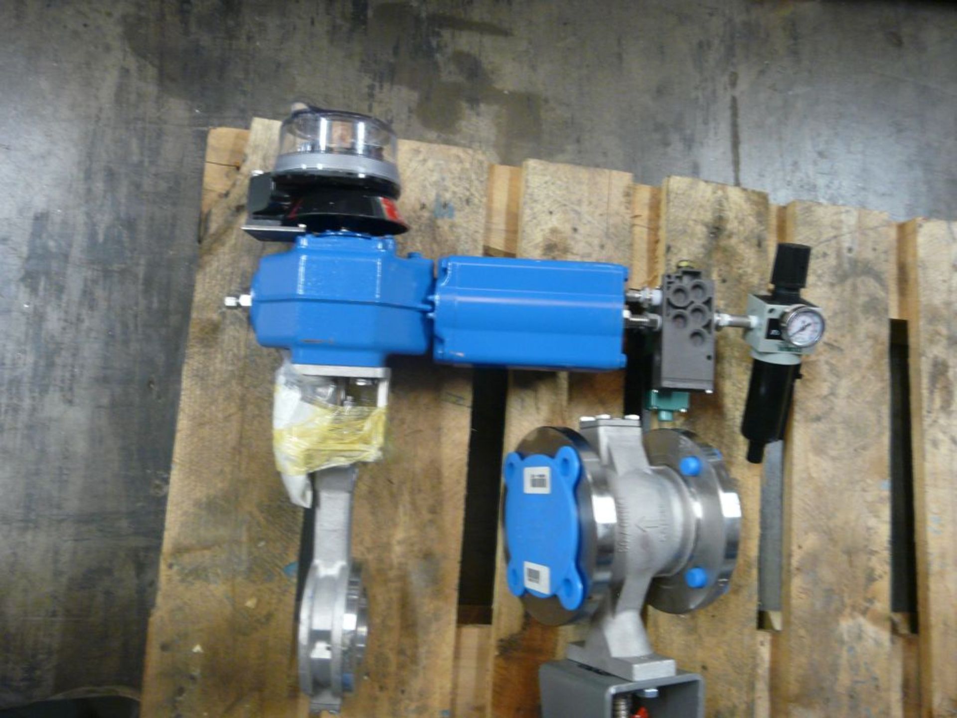 Lot of (2) Assorted Valves - (1) Quadra Powr Valve Series No. QPX2C/CM; (1) Neles Butterfly Valve; - Image 5 of 7