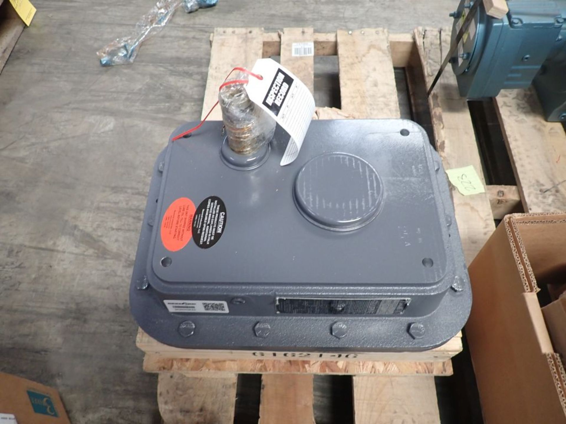 Falk Enclosed Drive w/Components - Model No. 5207 J25; 24.99 Ratio; Tag: 215672 - Image 19 of 24