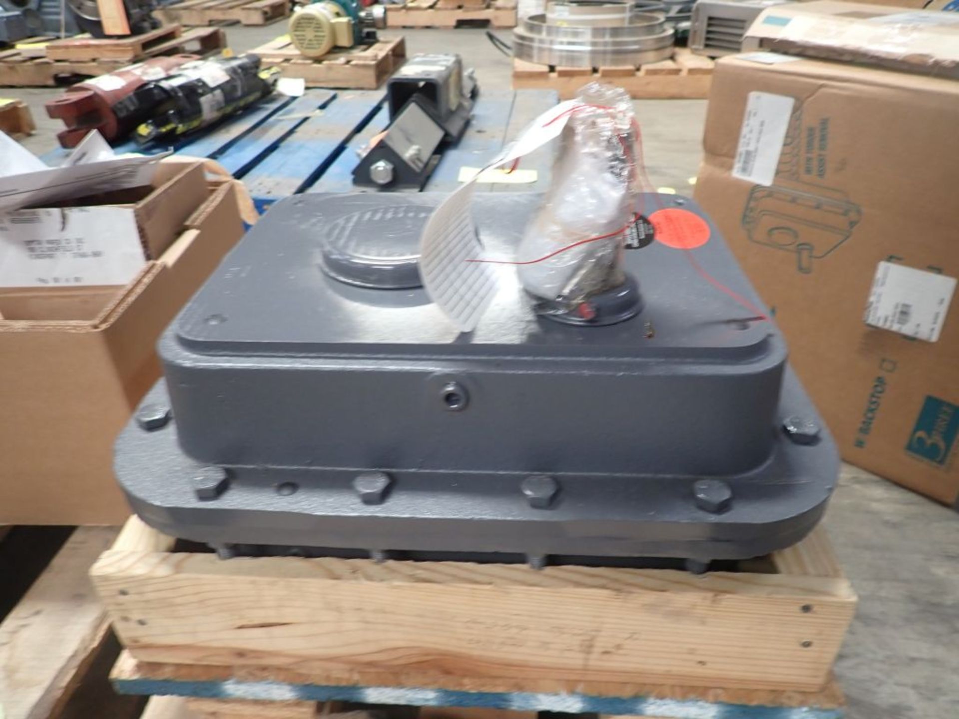 Falk Enclosed Drive w/Components - Model No. 5207 J25; 24.99 Ratio; Tag: 215672 - Image 21 of 24