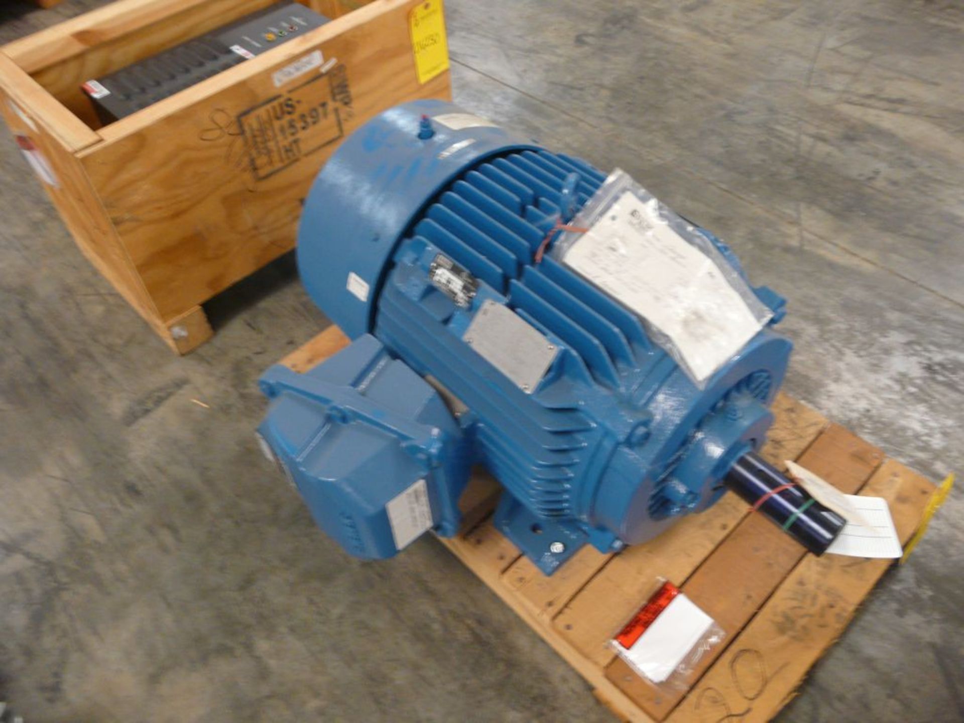 Siemens 30 HP Motor - Part No. 1MJ03266XE51A; Type: RGZZESC; 30 HP; 575V; 1180 RPM; Frame: 326T; - Image 5 of 8