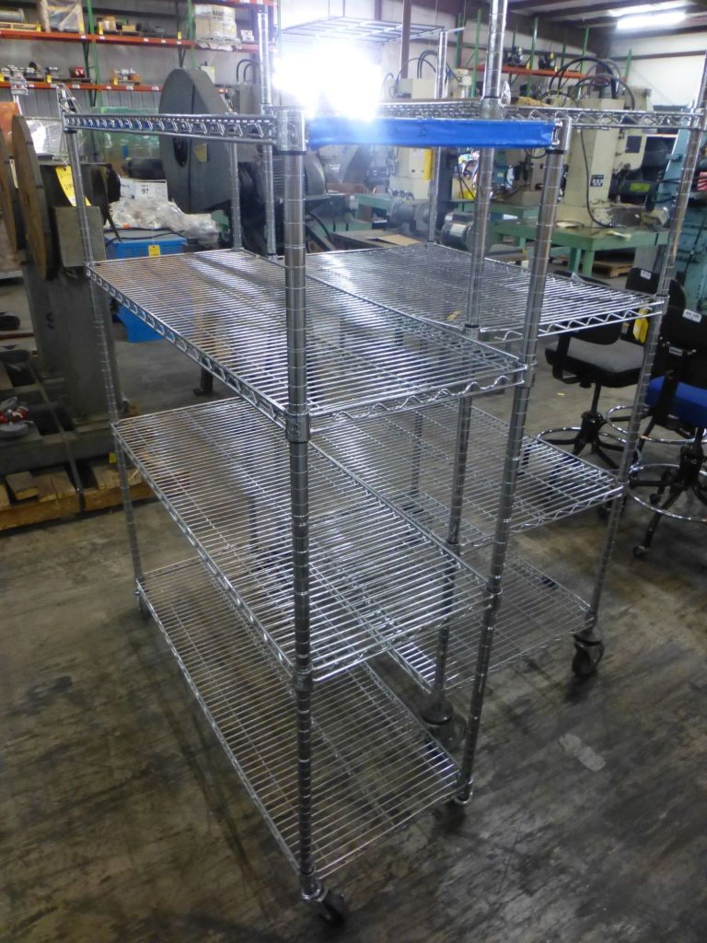 Lot of (2) Rolling Wire Racks - Tag: 218473 - Image 4 of 4