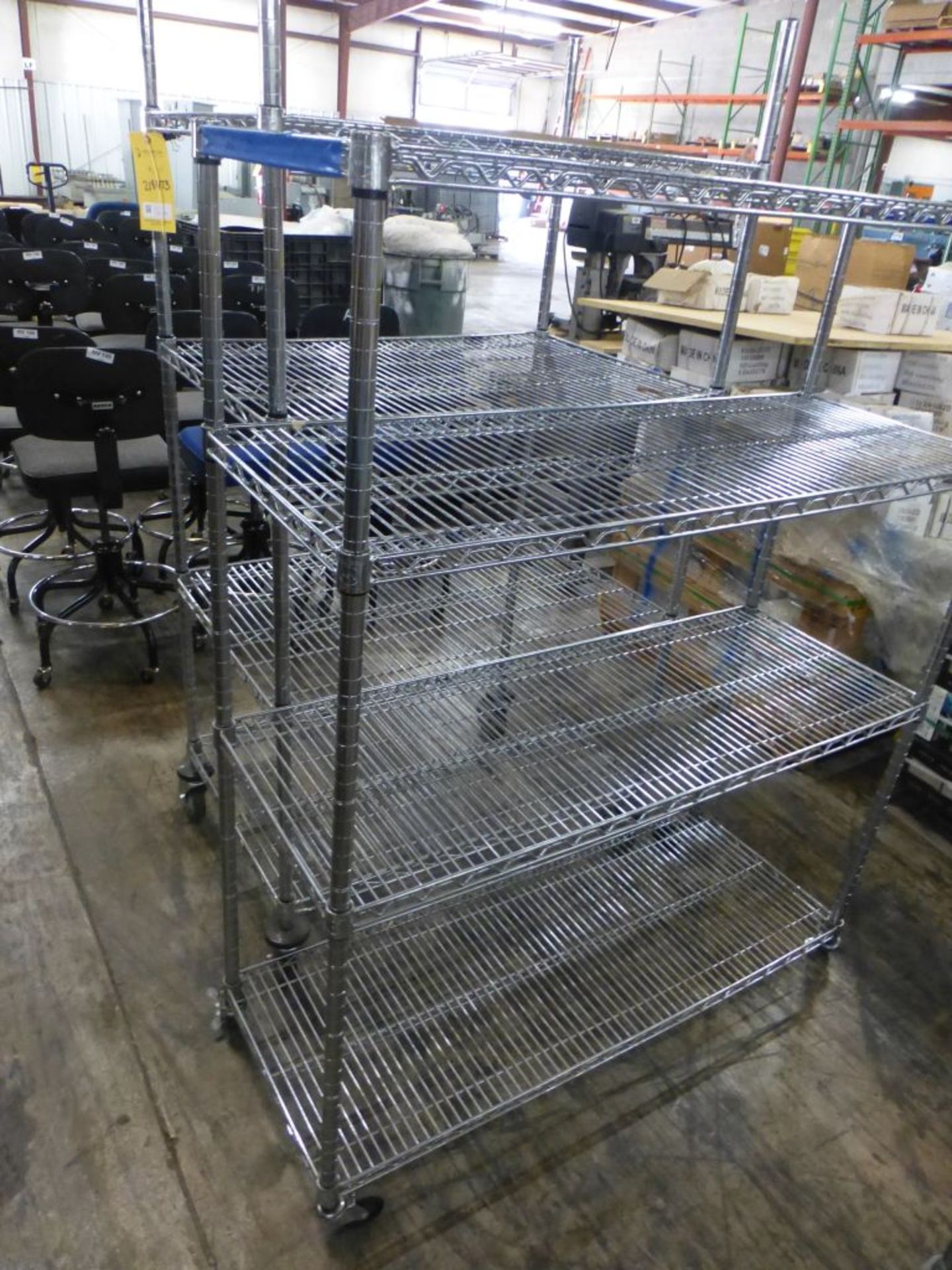Lot of (2) Rolling Wire Racks - Tag: 218473 - Image 3 of 4